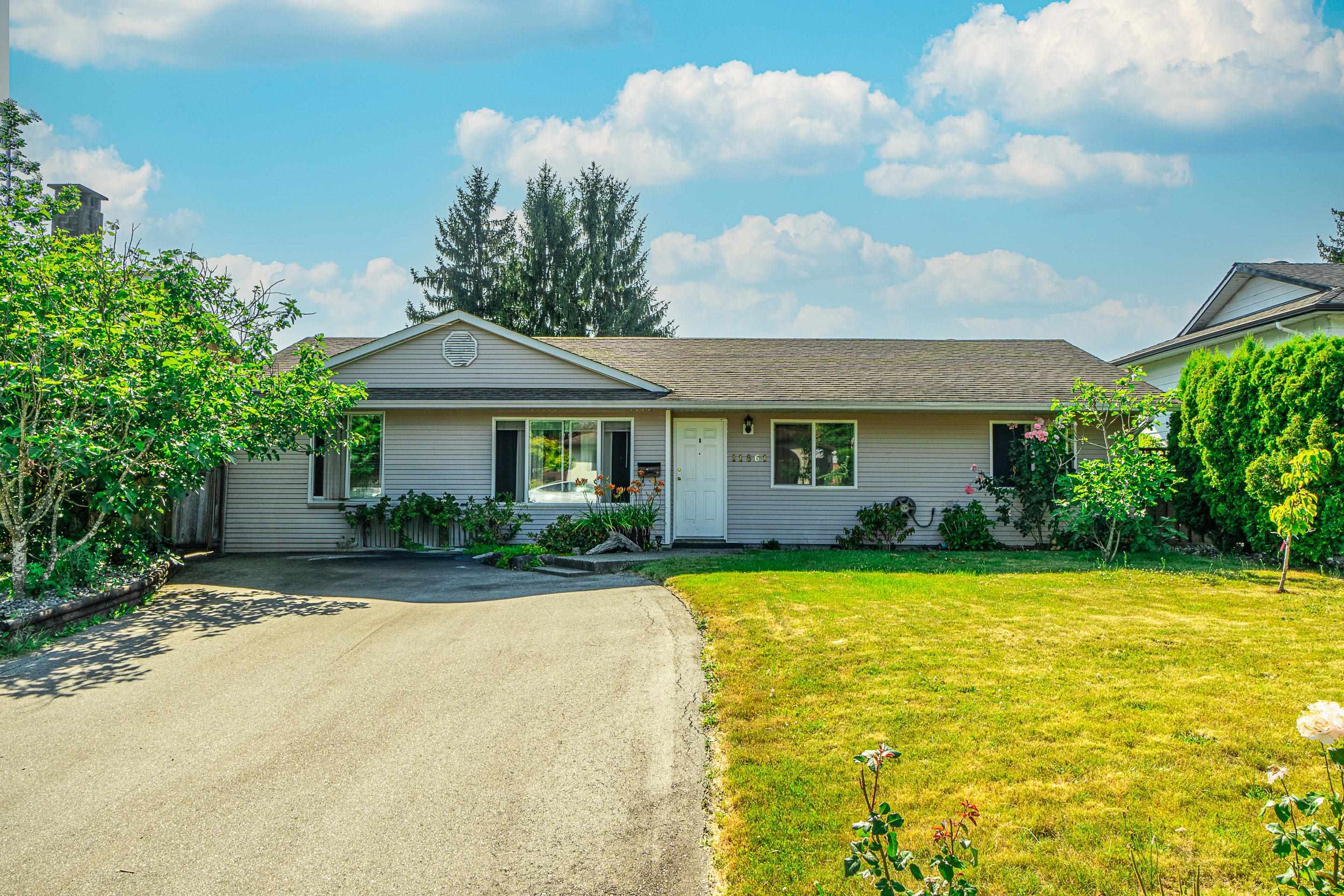 11861 Gee Street, Maple Ridge, BC V2X 7L8