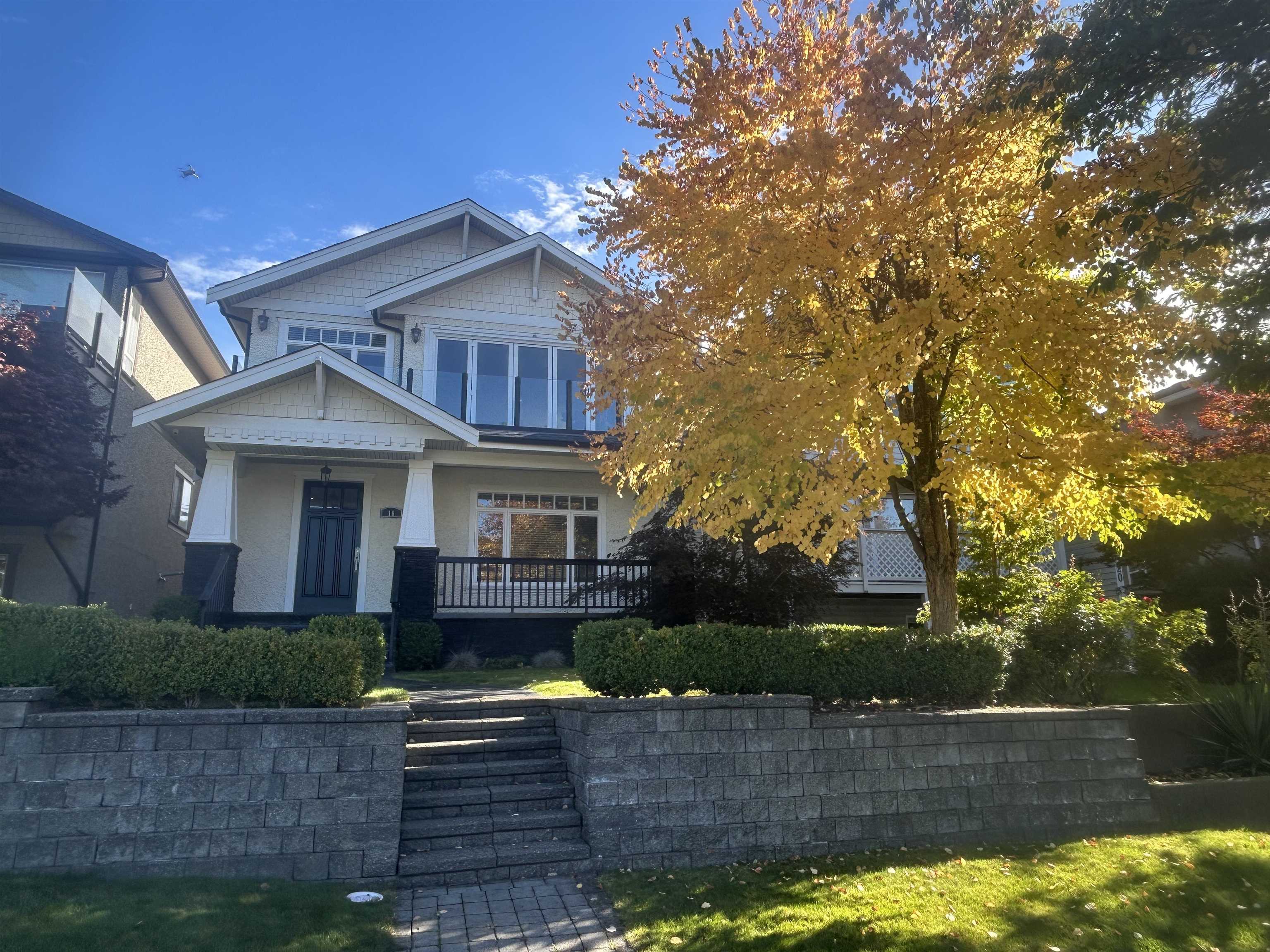 18 Hythe Avenue, Burnaby, BC V5B 3H7
