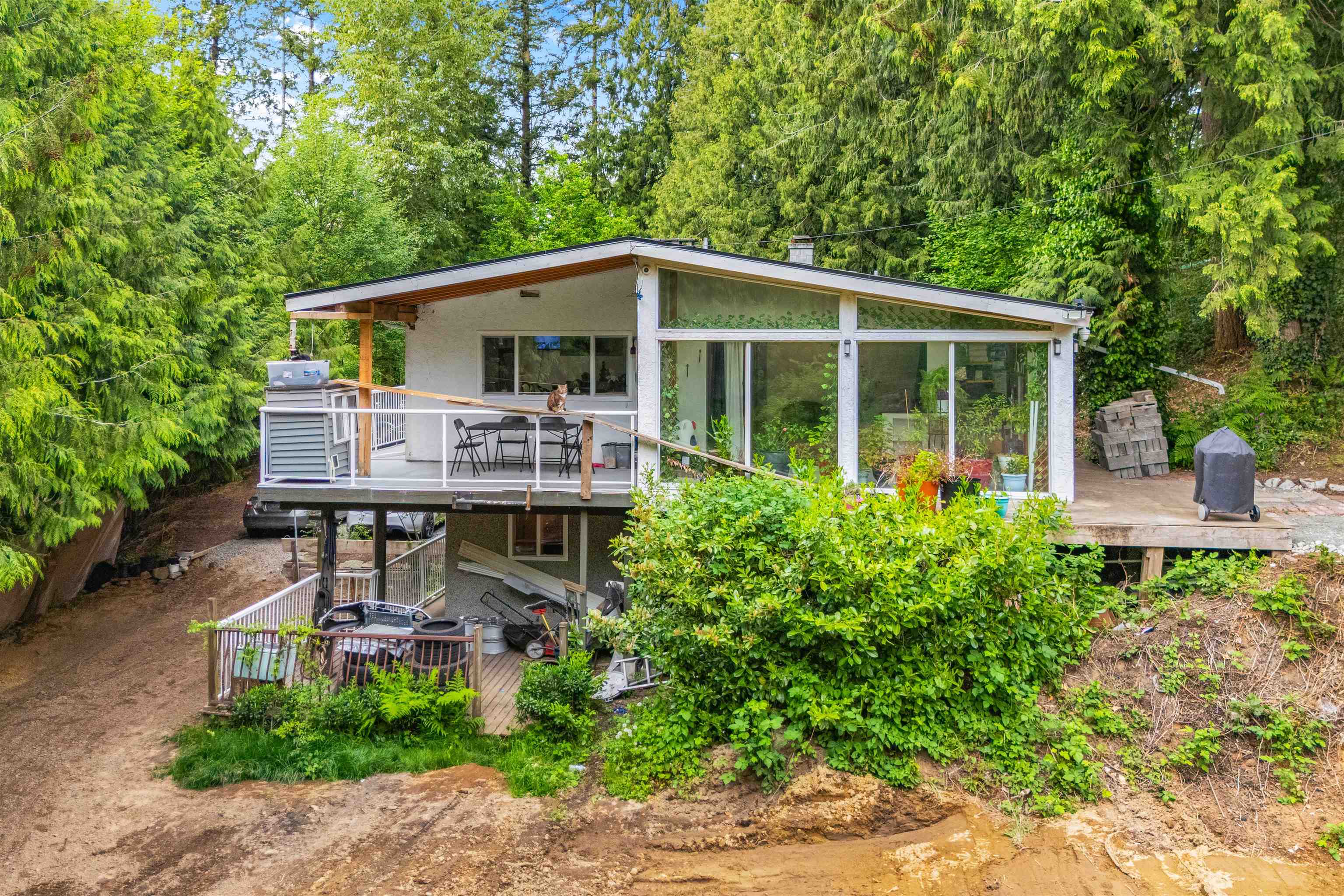 32 Avenue, Surrey, BC V3Z 1A7