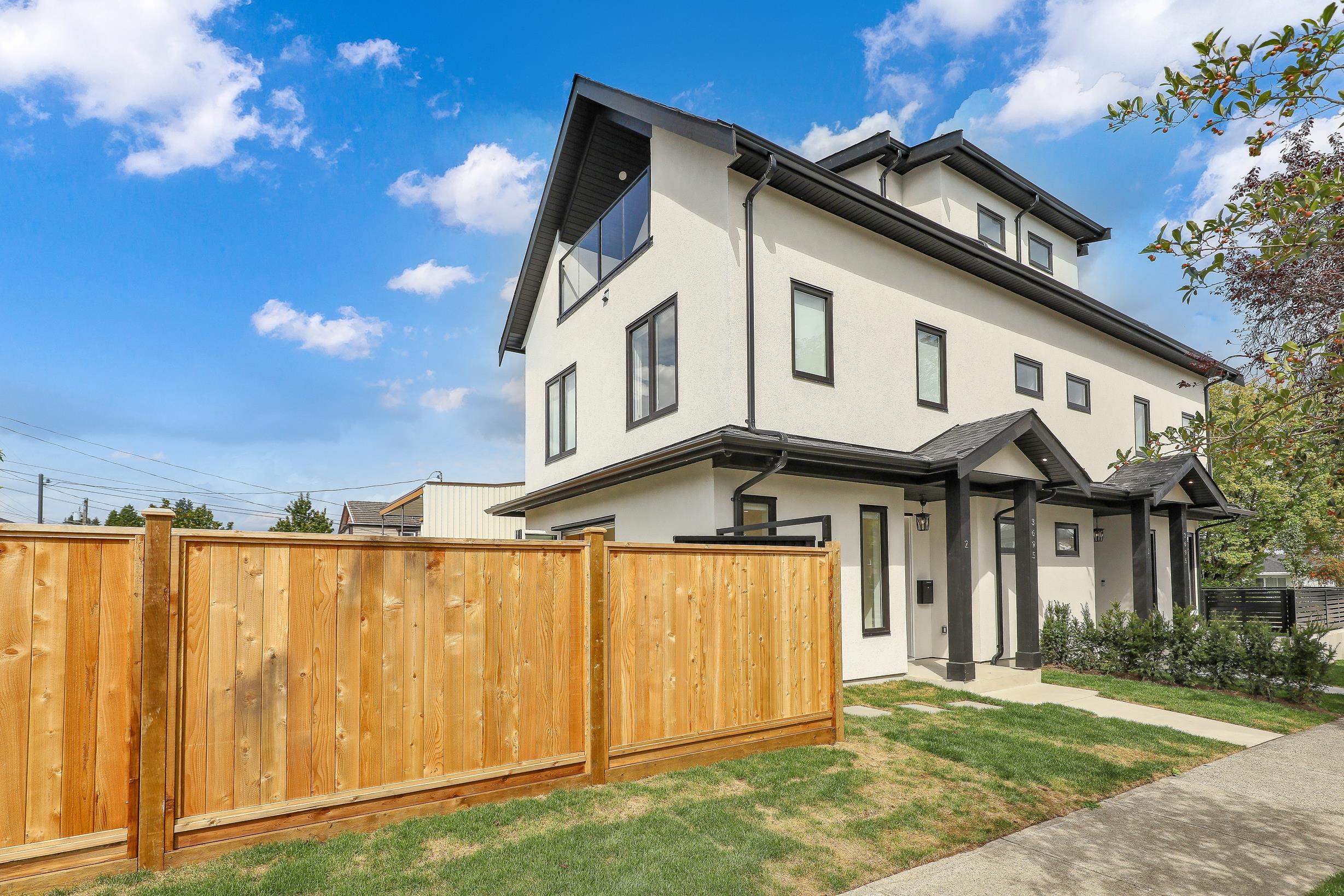 3695 East 26th Avenue #2, Vancouver, BC V5R 2M7