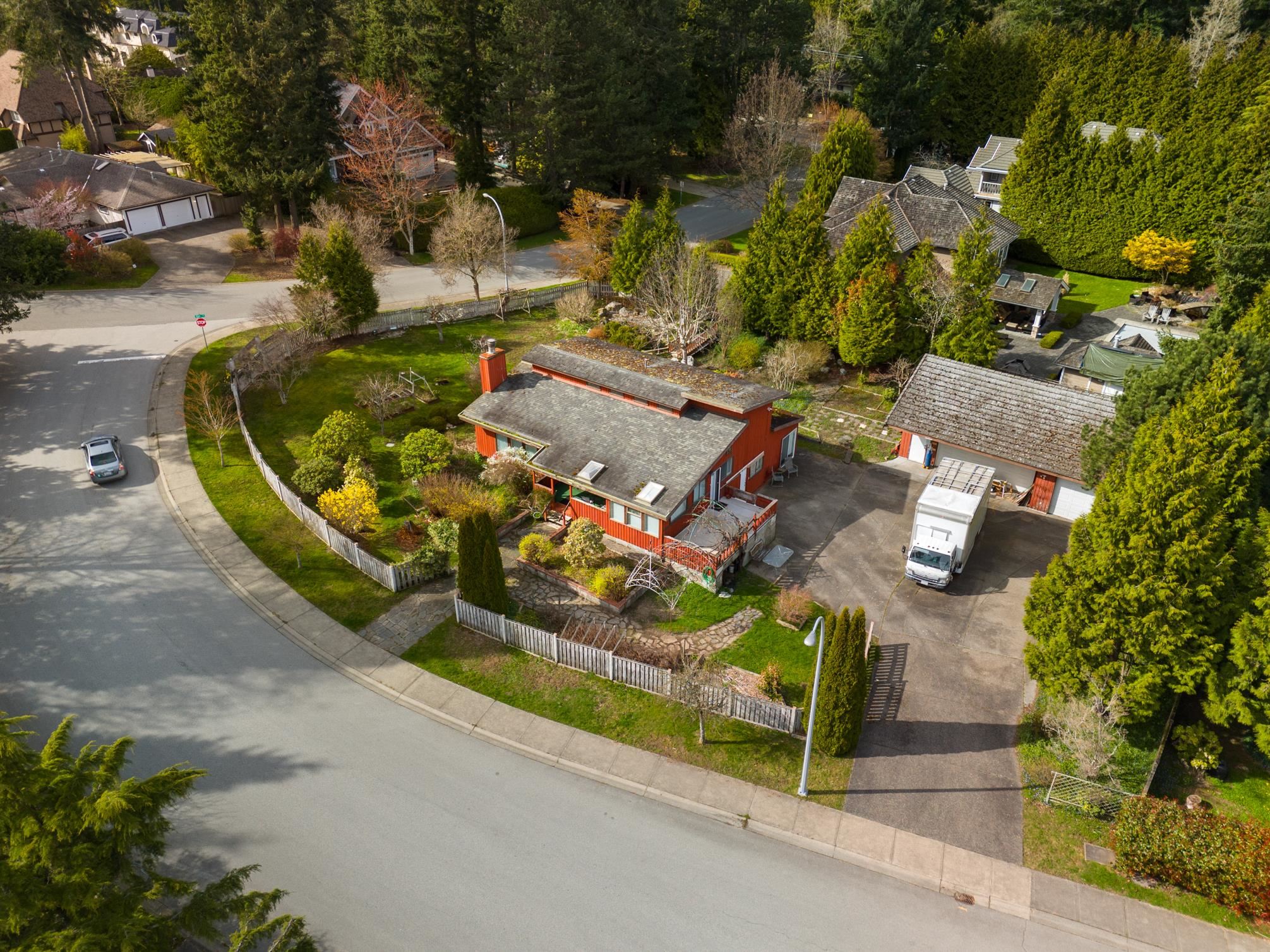 23a Avenue, Surrey, BC V4A 9W5