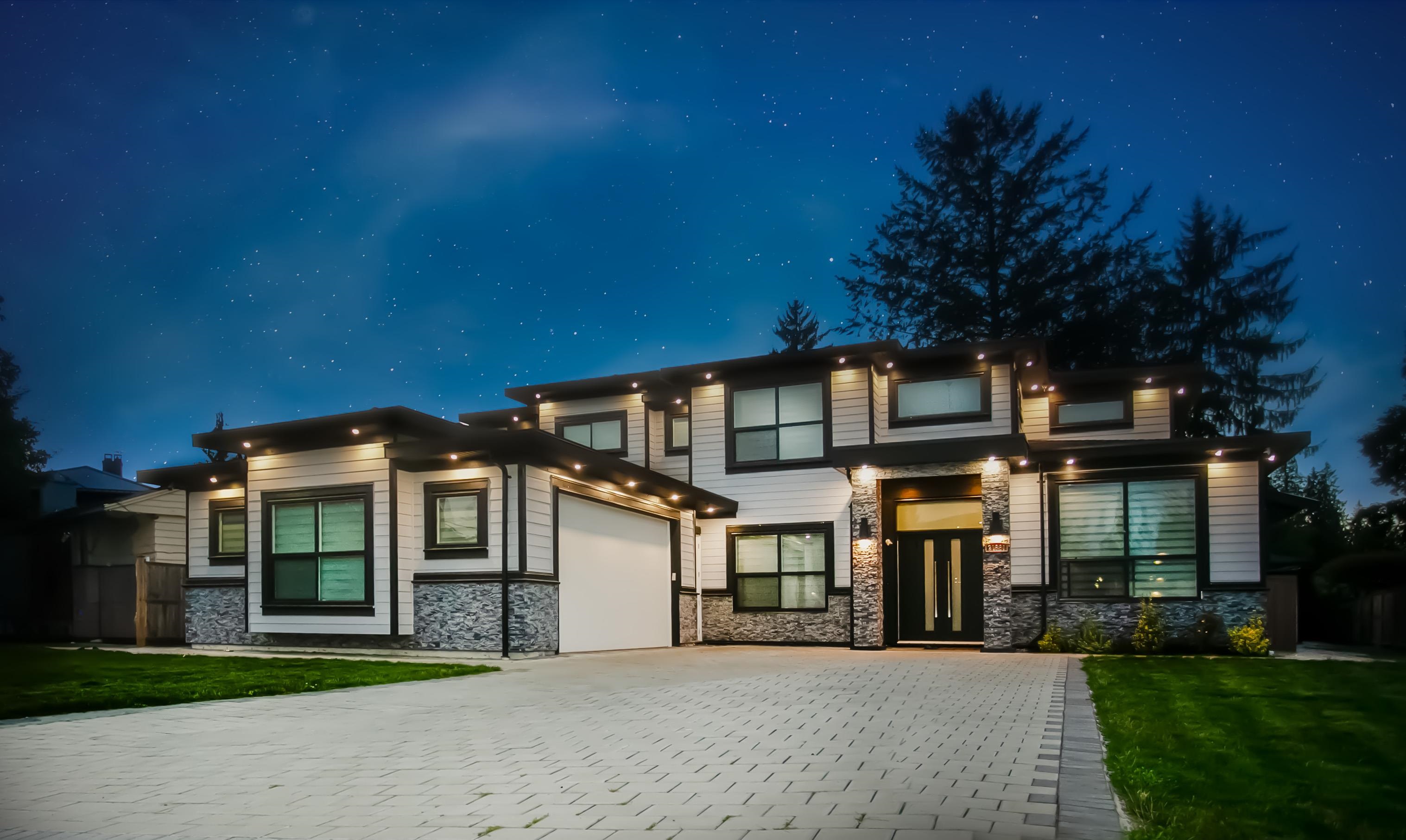 21661 Ridgeway Crescent, Maple Ridge, BC V2X 3Z6