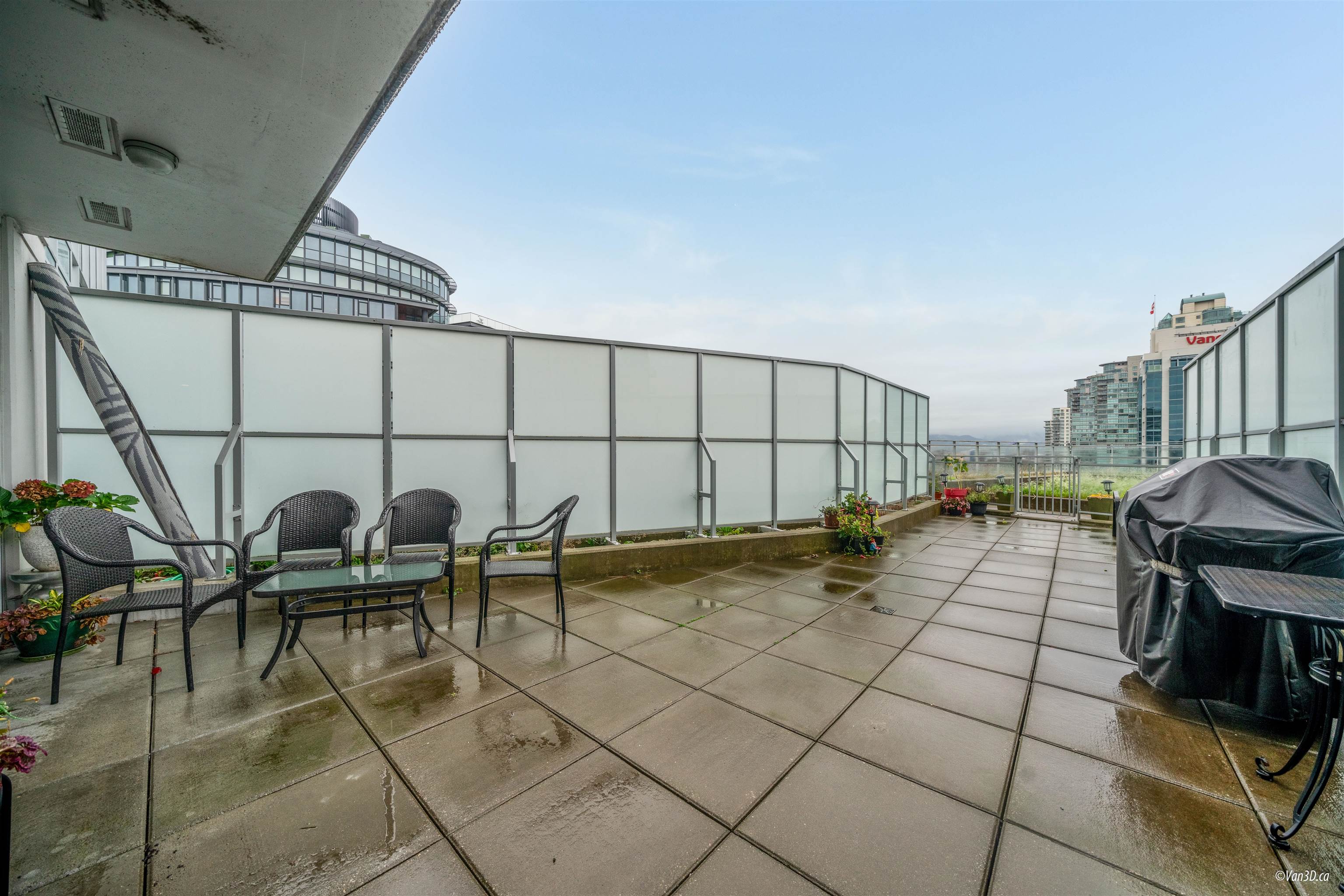 1618 Quebec Street #1505, Vancouver, BC V6A 0C5