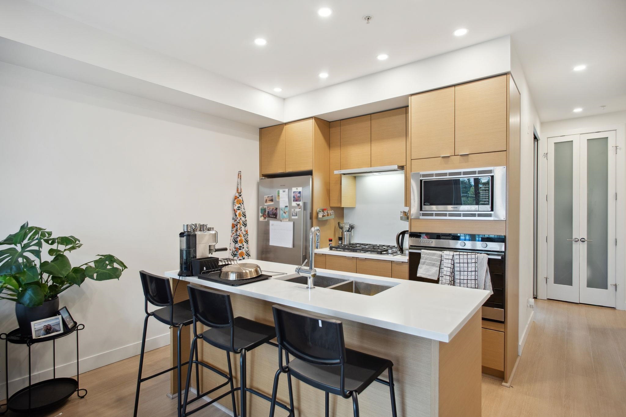 2528 Collingwood Street #309, Vancouver, BC V6R 0C1