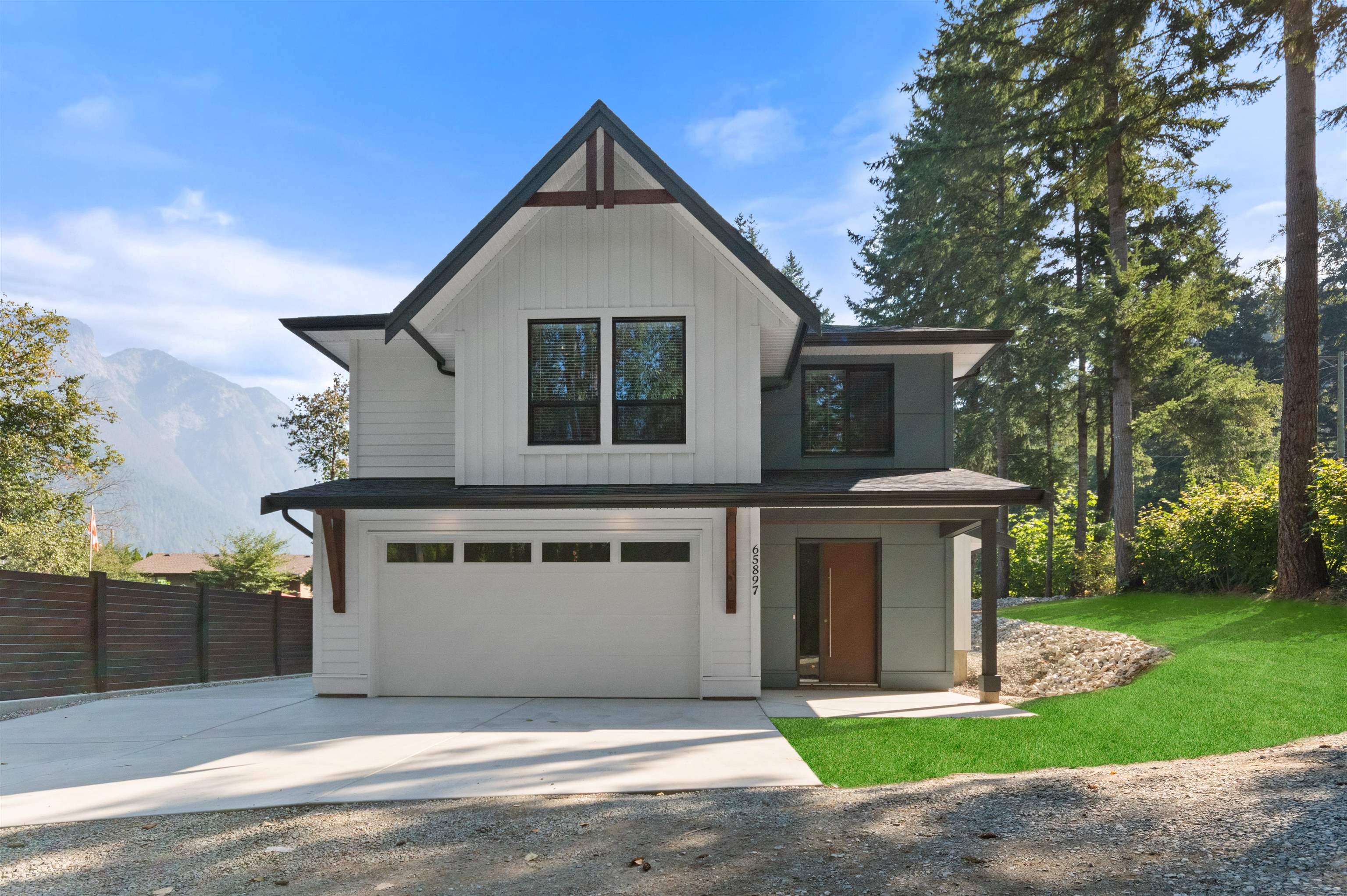 65897 Kawkawa Lake Road, Hope, BC V0X 1L1