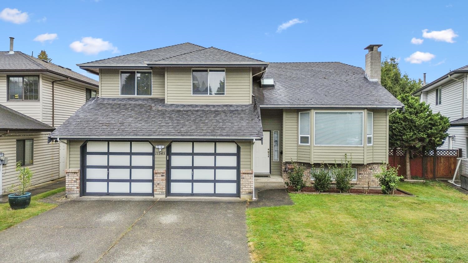 71 Avenue, Delta, BC V4E 3L3
