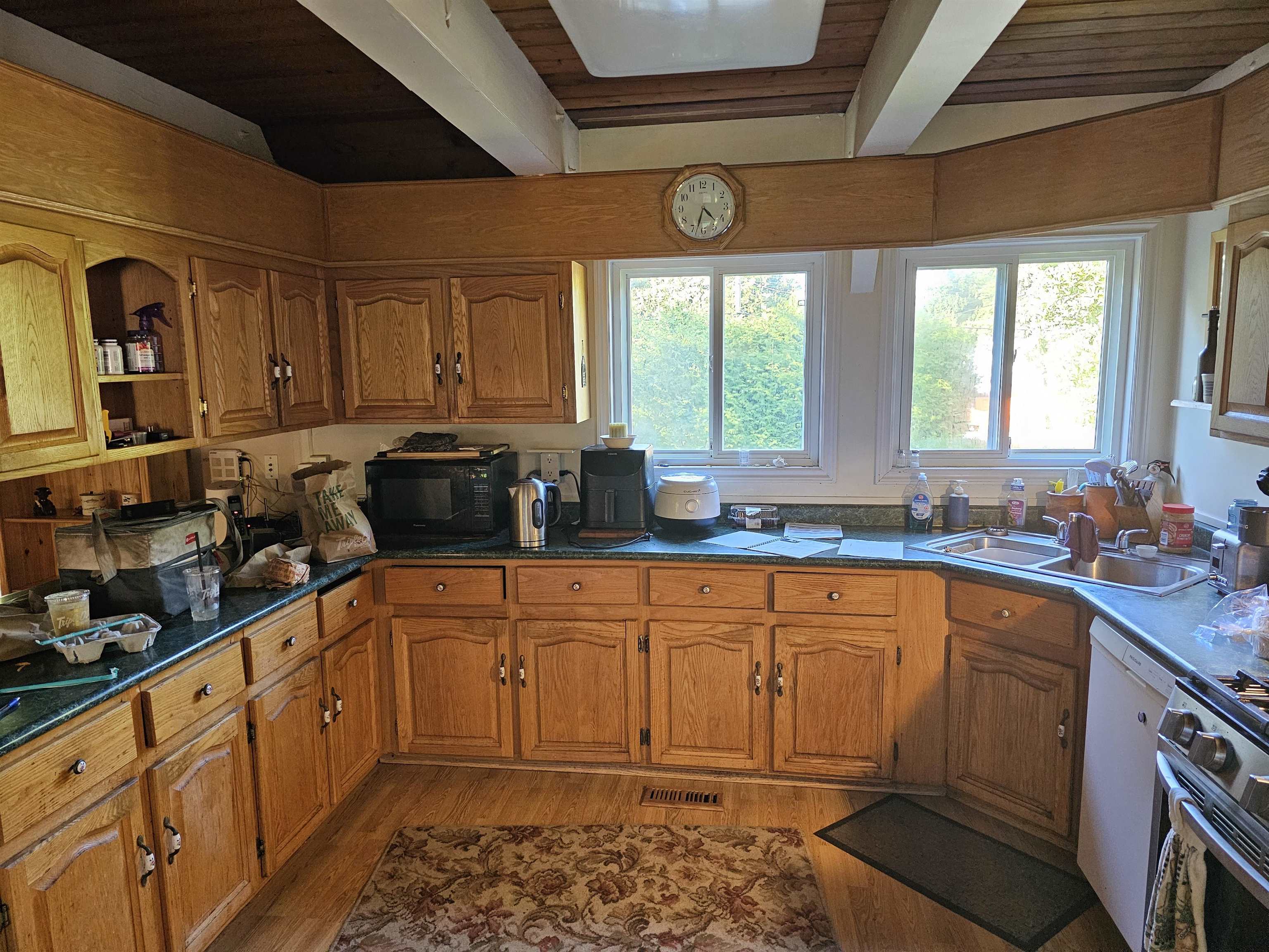 48 Avenue, Langley, BC V3A 3L1