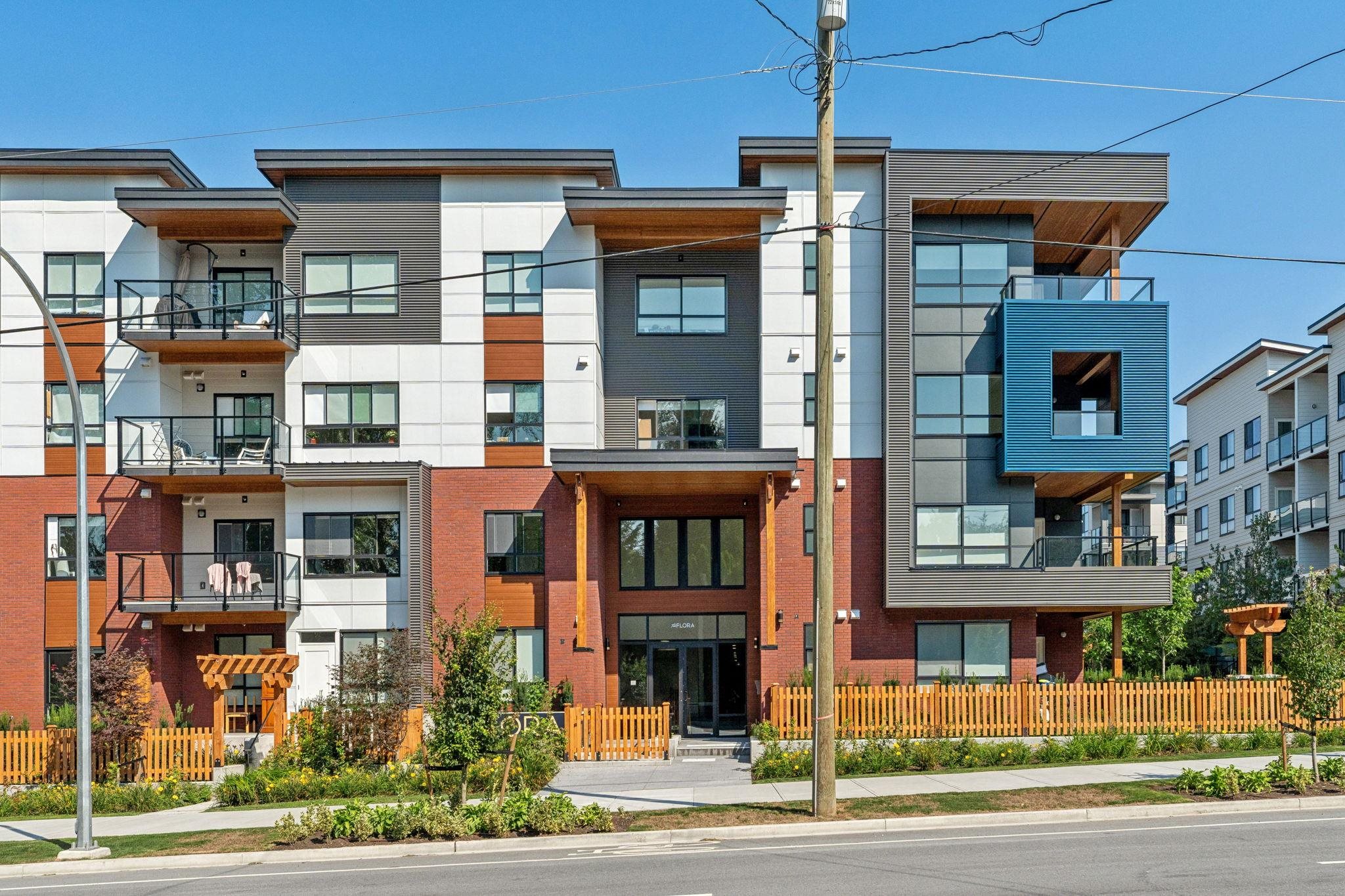 20286 72b Avenue #202, Langley, BC V2Y 1T2