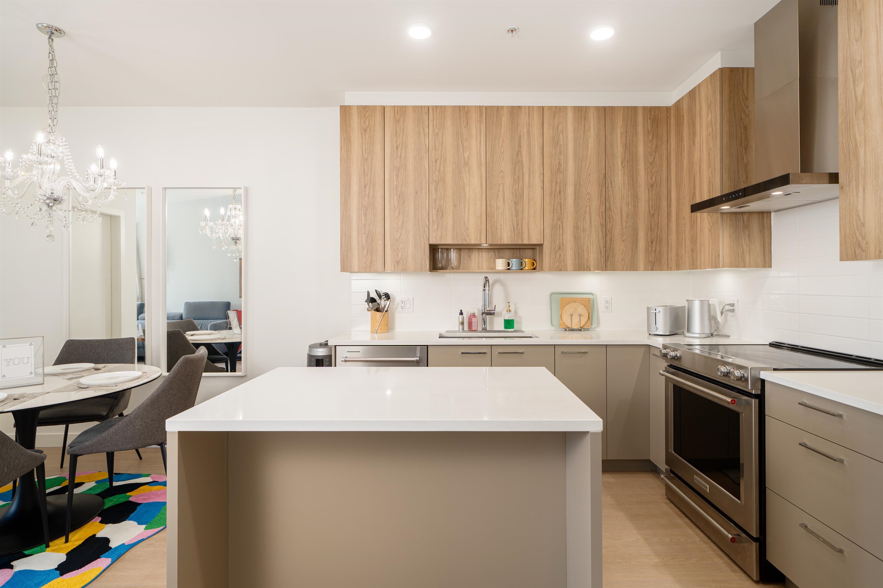 7588 16th Street #409, Burnaby, BC V3N 0H8