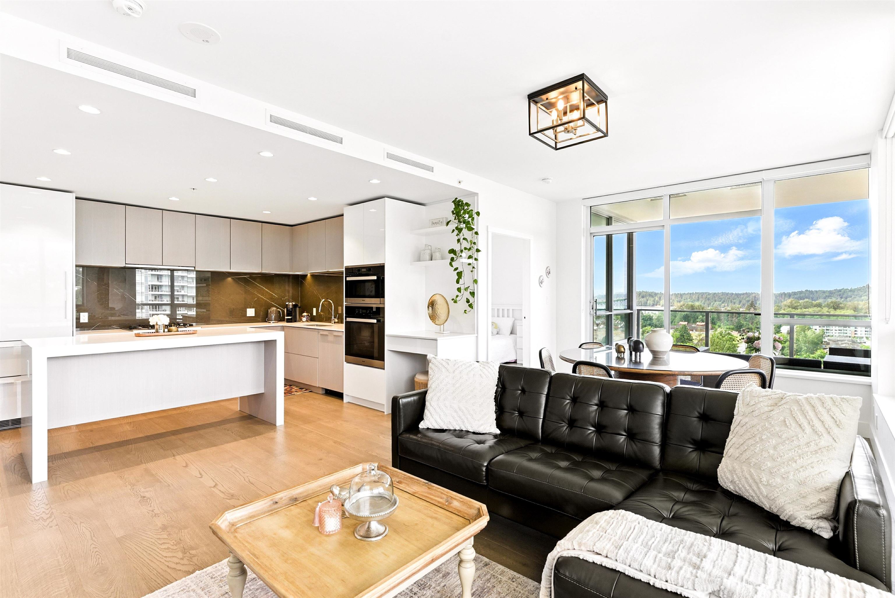 1632 Lions Gate Lane #1205, North Vancouver, BC V7P 0E2