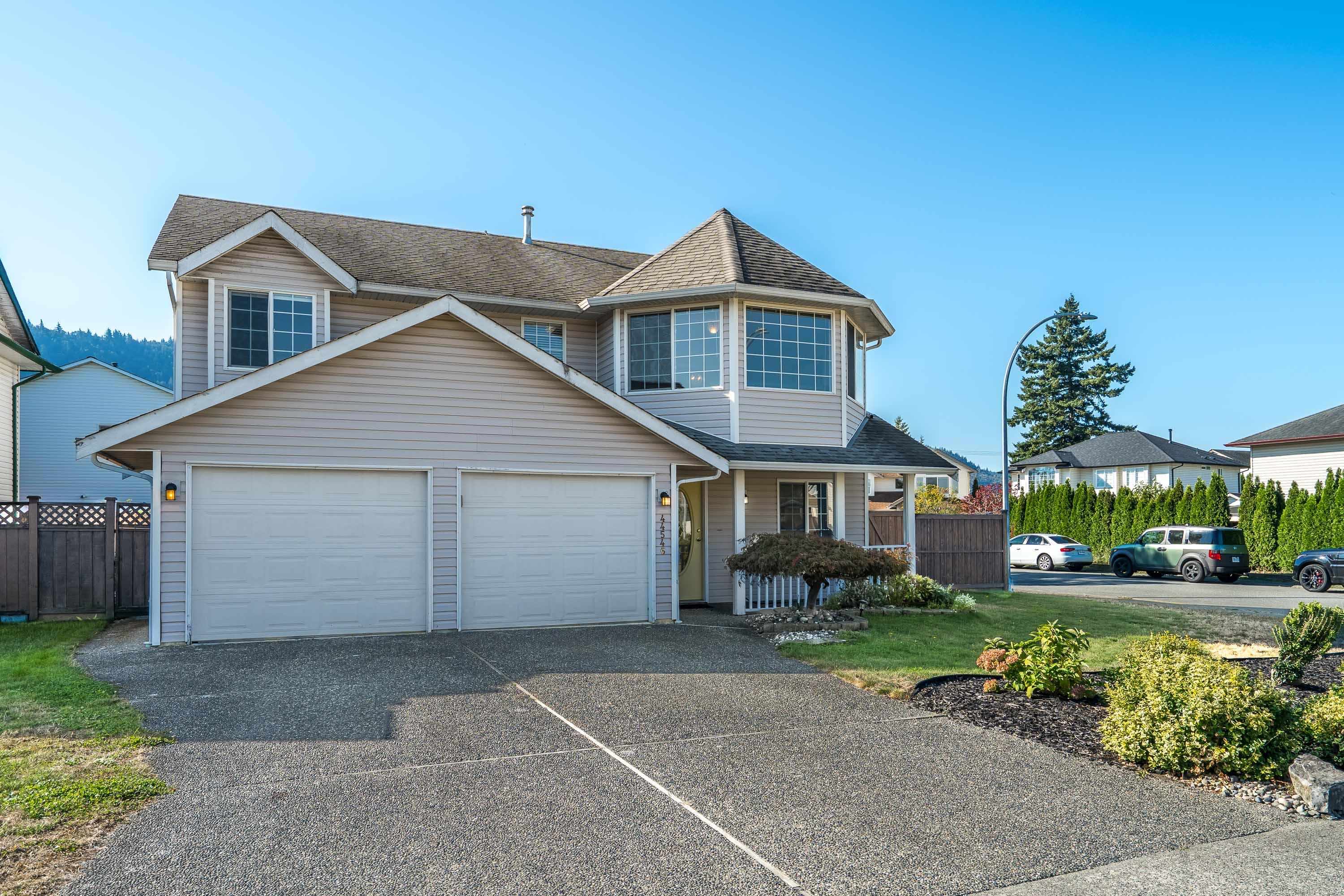 44546 Moore Avenue, Chilliwack, BC V2R 5K3