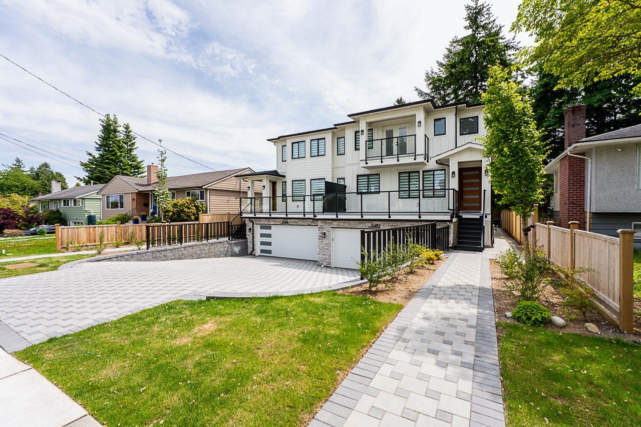 15492 Thrift Avenue, White Rock, BC V4B 2L9