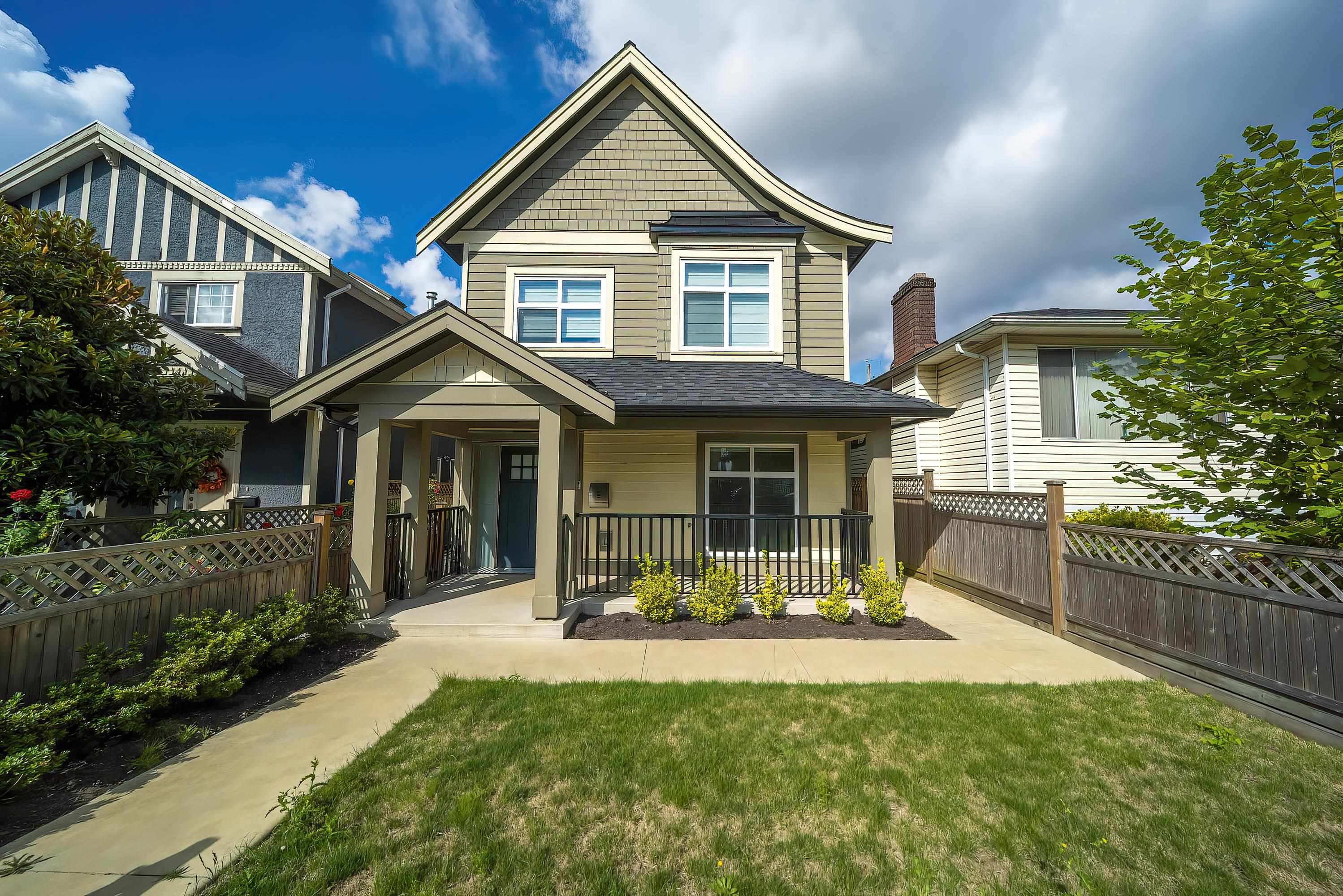 6447 Beatrice Street, Vancouver, BC V5P 3R5