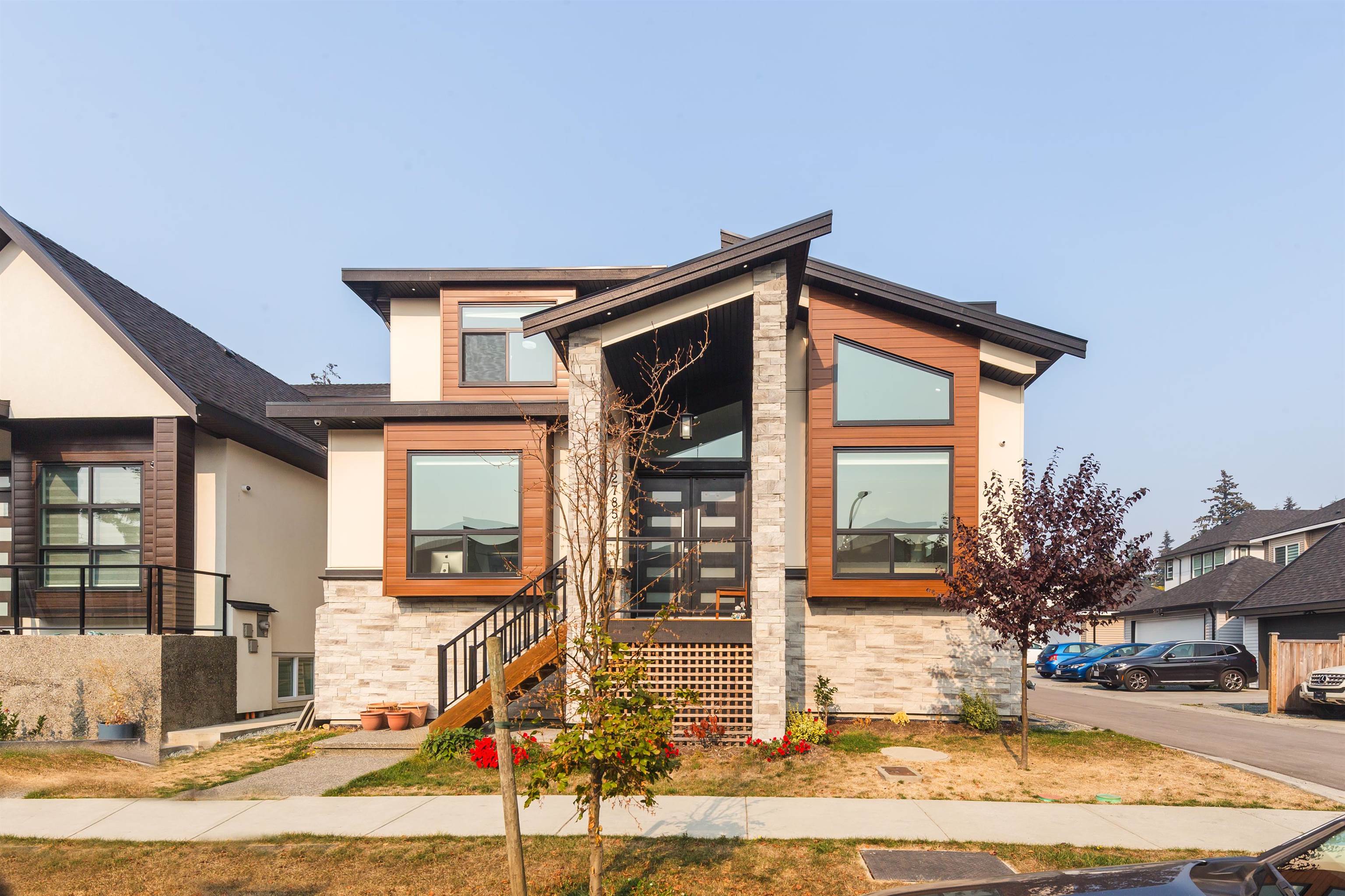 59a Avenue, Surrey, BC V3X 1T4