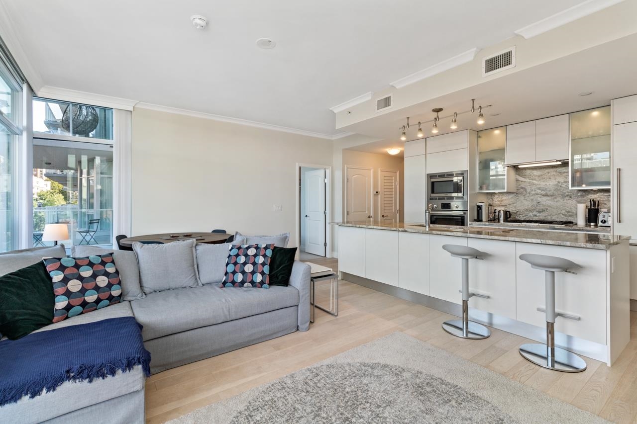 175 Victory Ship Way #506, North Vancouver, BC V7L 0G1