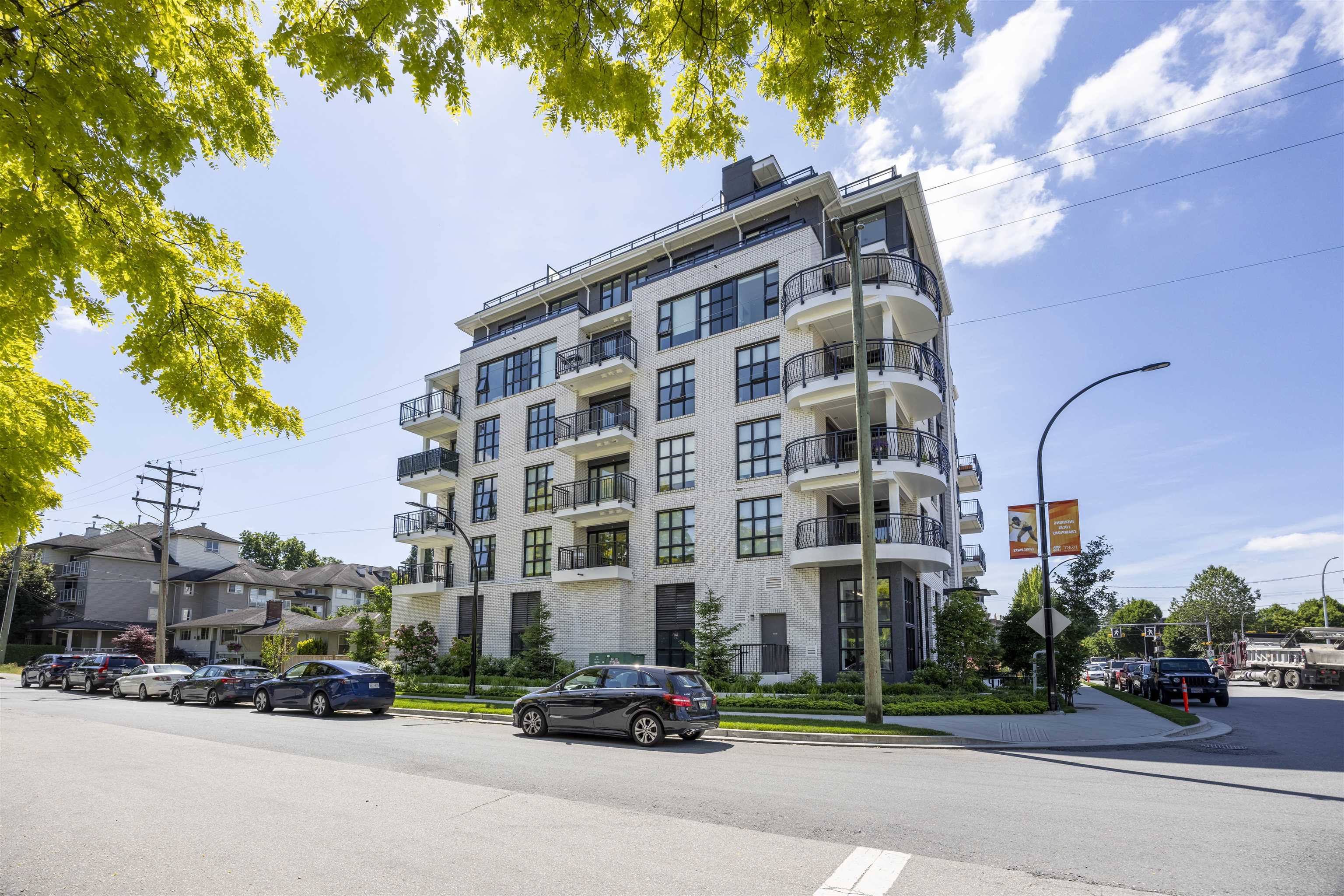 2446 Shaughnessy Street #601, Port Coquitlam, BC V3C 3E5