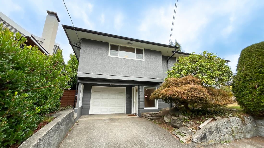 316 West Queens Road, North Vancouver, BC V7N 2K5