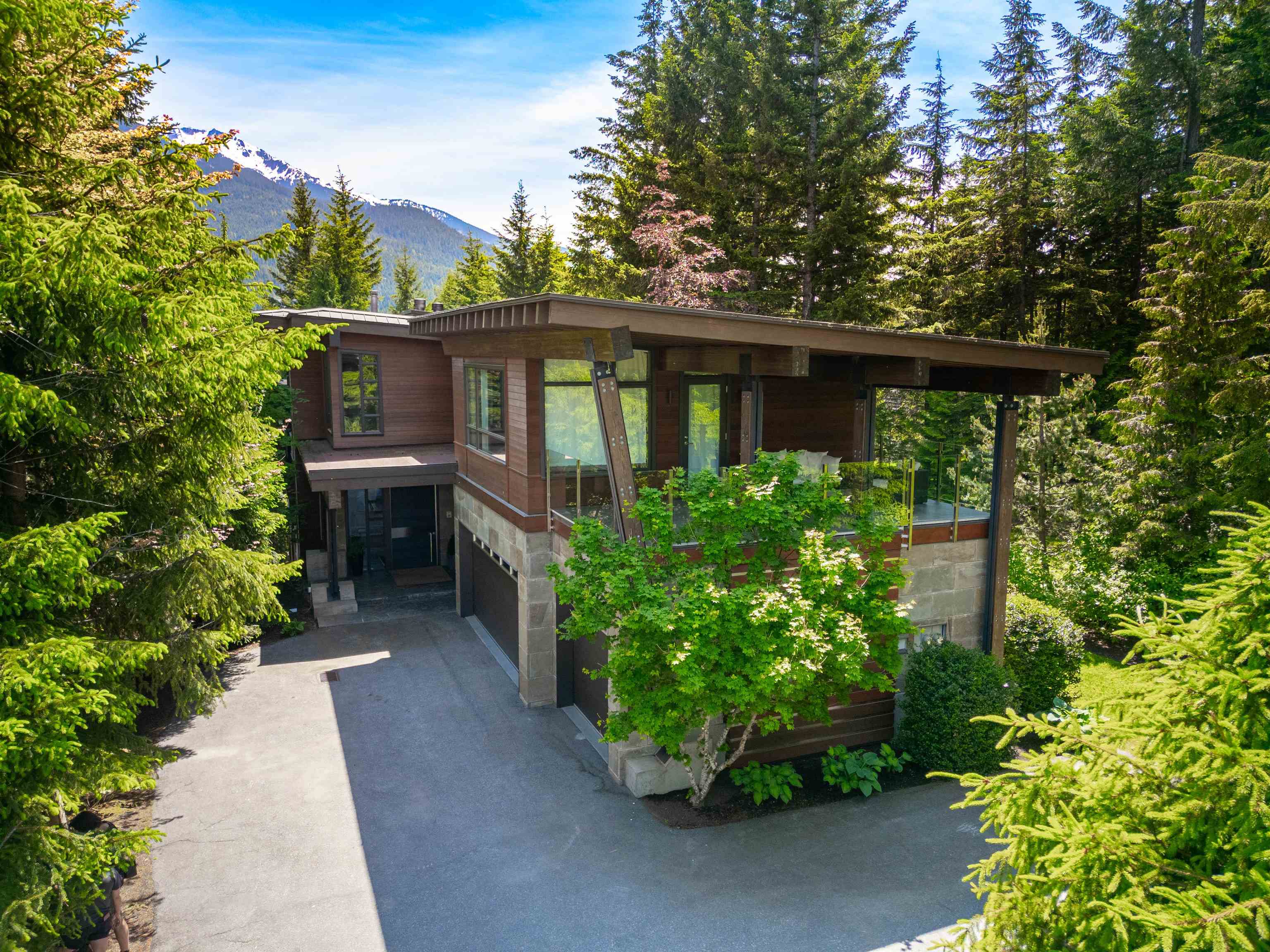7134 Nesters Road, Whistler, BC V8E 0E2