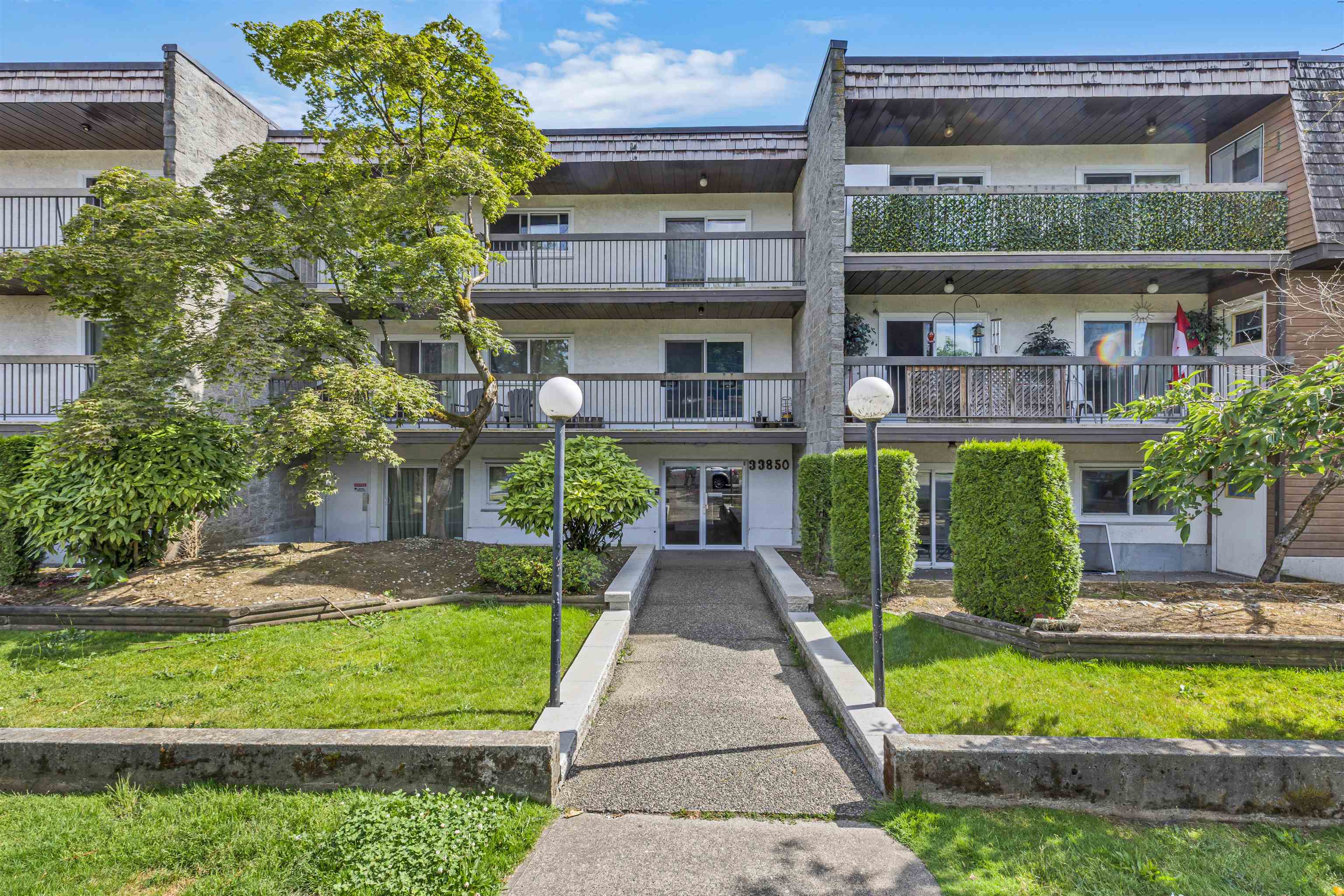 33850 Fern Street #102, Abbotsford, BC V2S 6C3