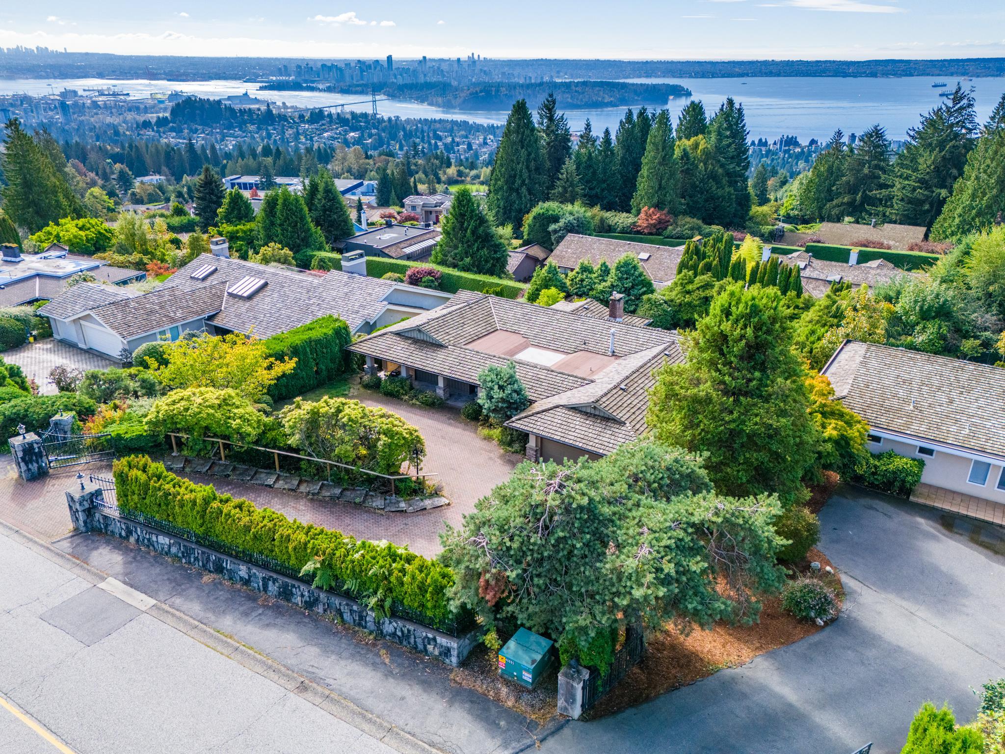 1390 Chartwell Drive, West Vancouver, BC V7S 2R5