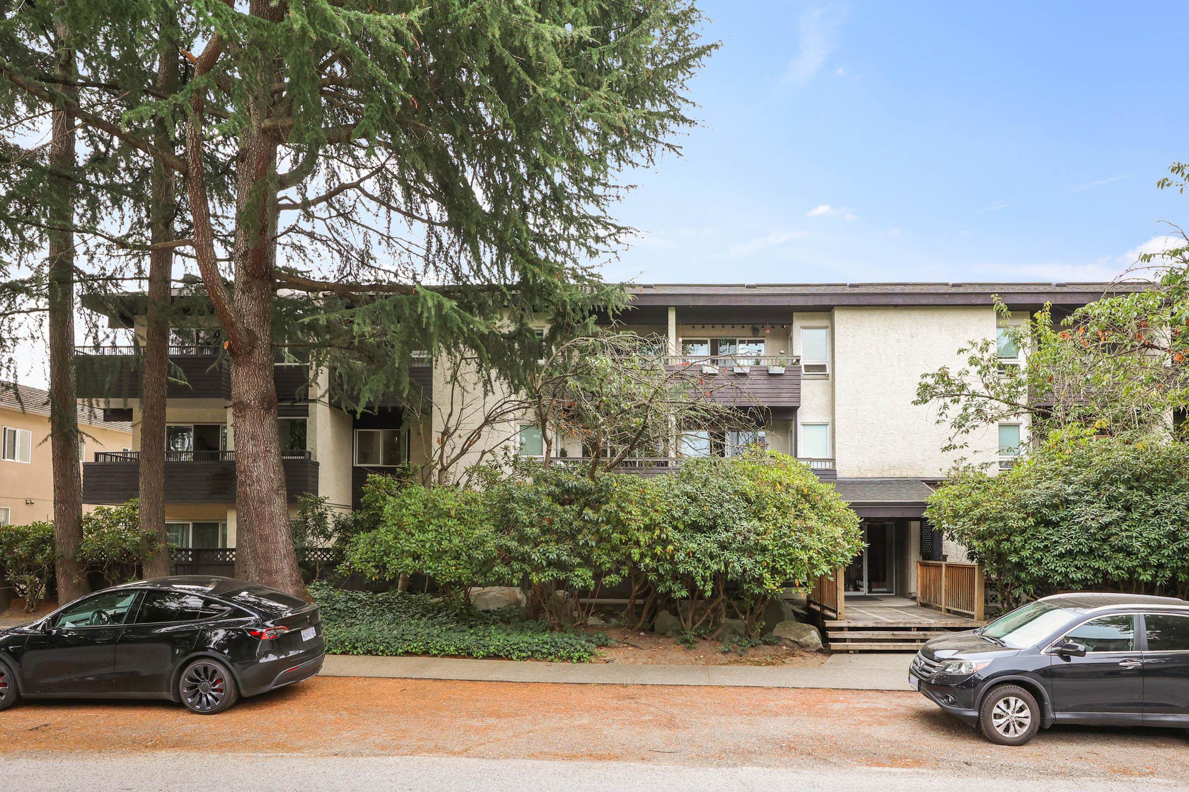 1420 East 8th Avenue #211, Vancouver, BC V5N 1T4