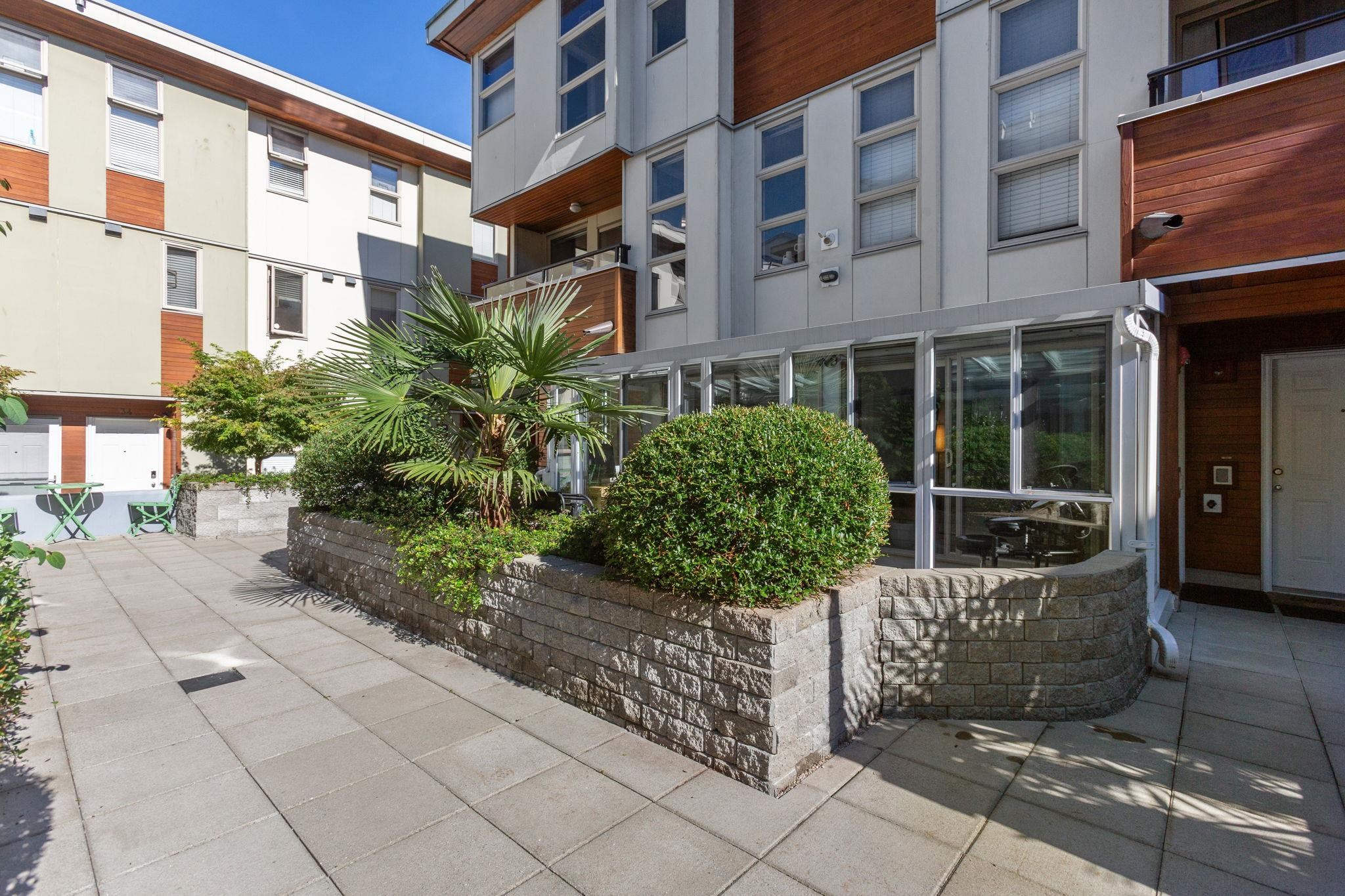 628 West 6th Avenue #19, Vancouver, BC V5Z 1A3