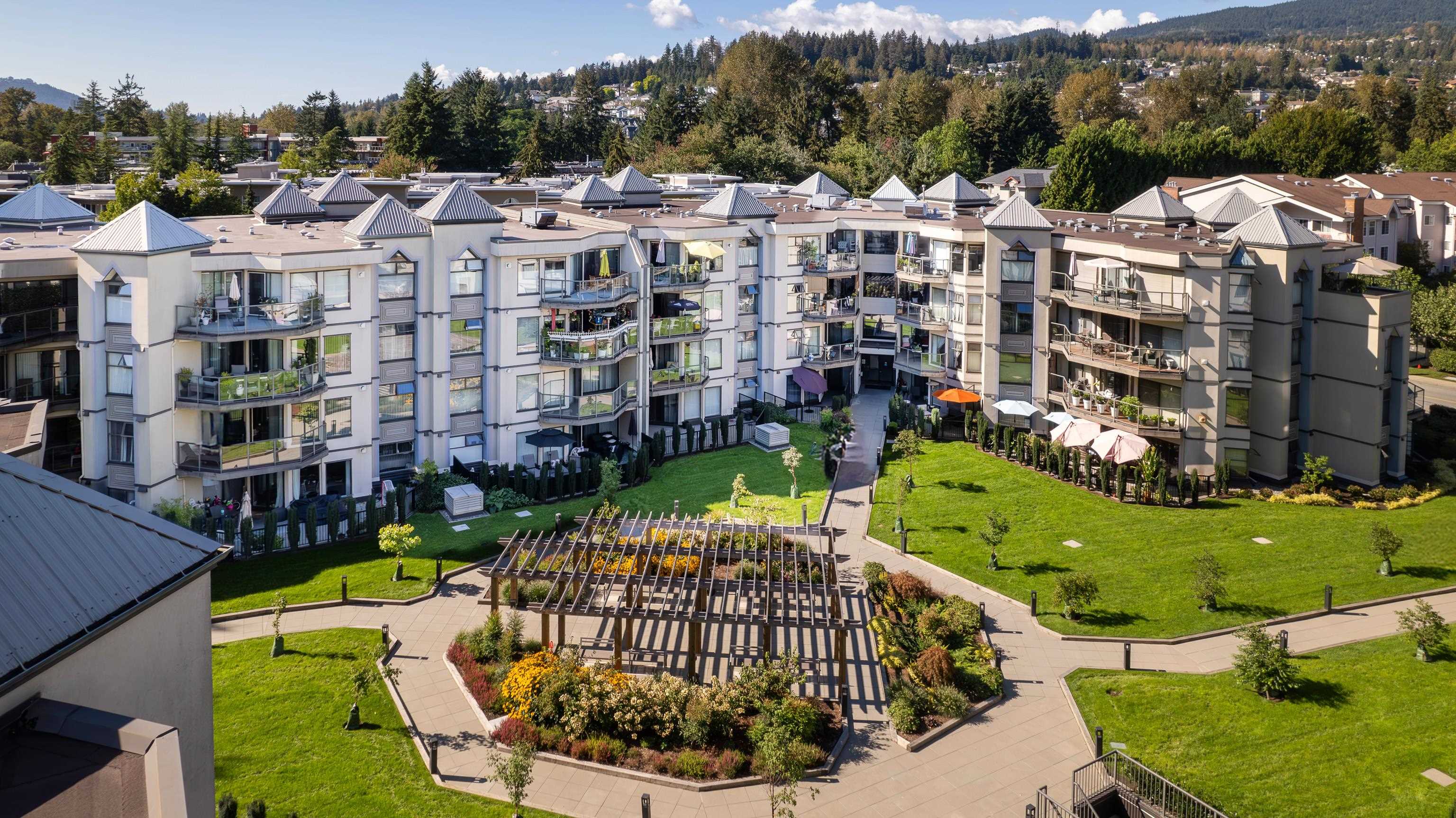 2968 Burlington Drive #302, Coquitlam, BC V3B 7N4