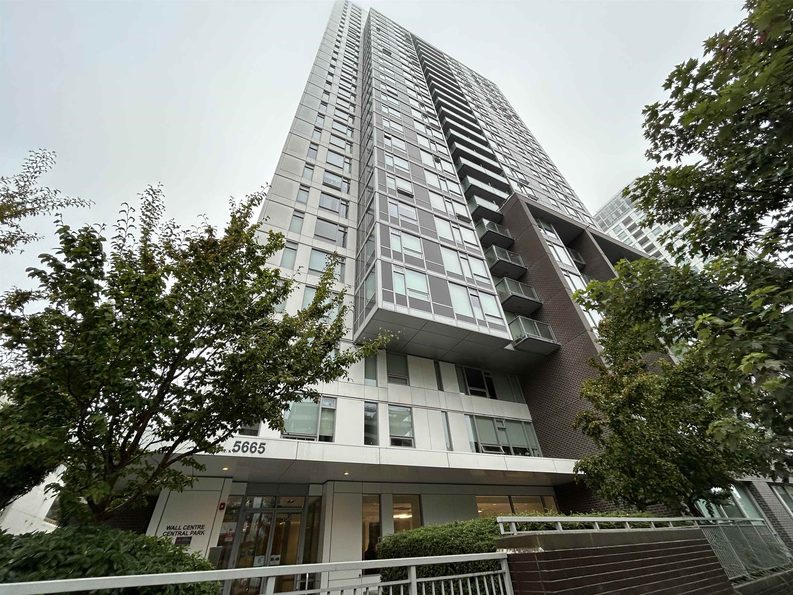 5665 Boundary Road #613, Vancouver, BC V5R 0E4