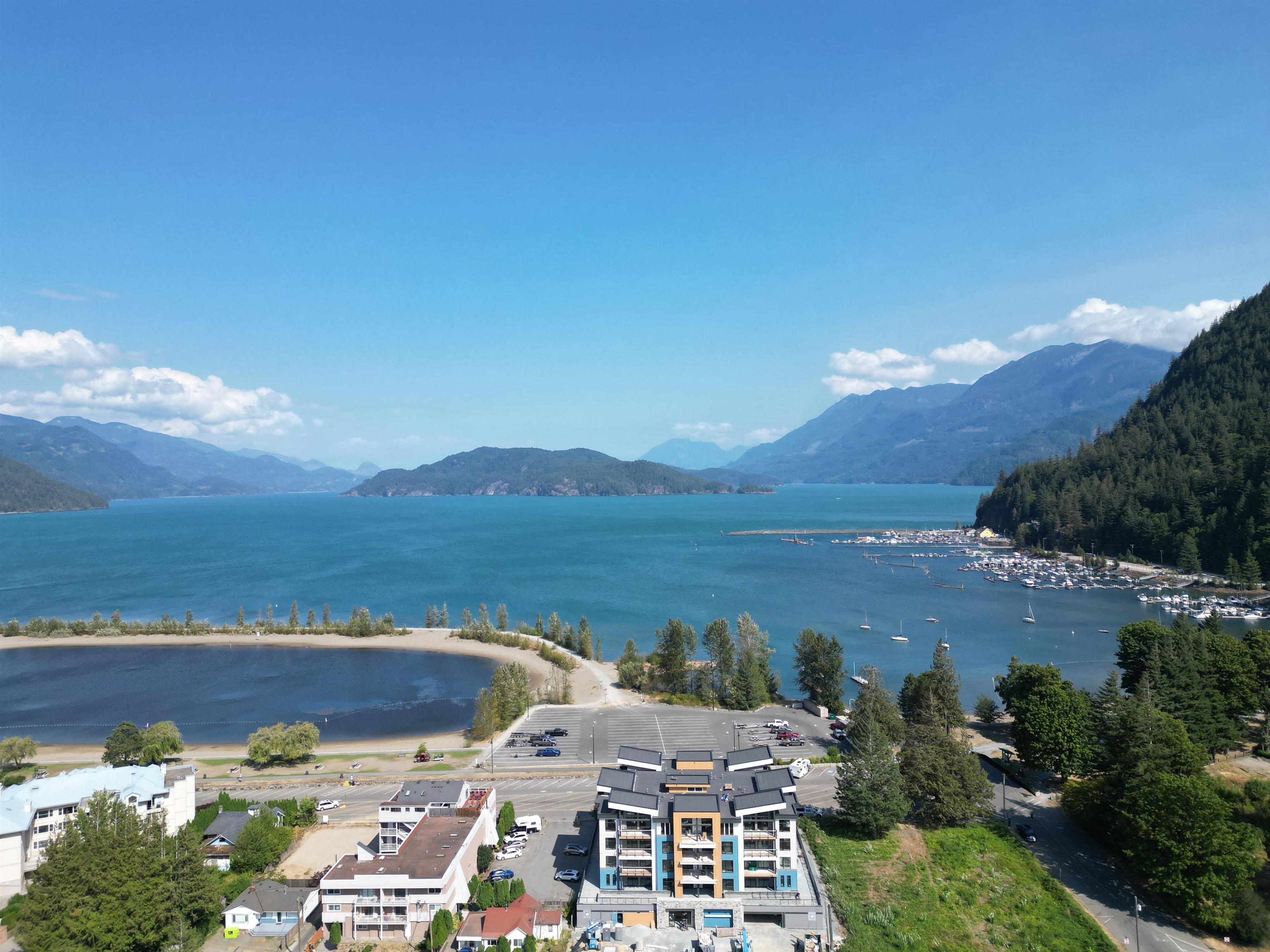 470 Esplanade Avenue, Harrison Hot Springs, BC V0M 1K0