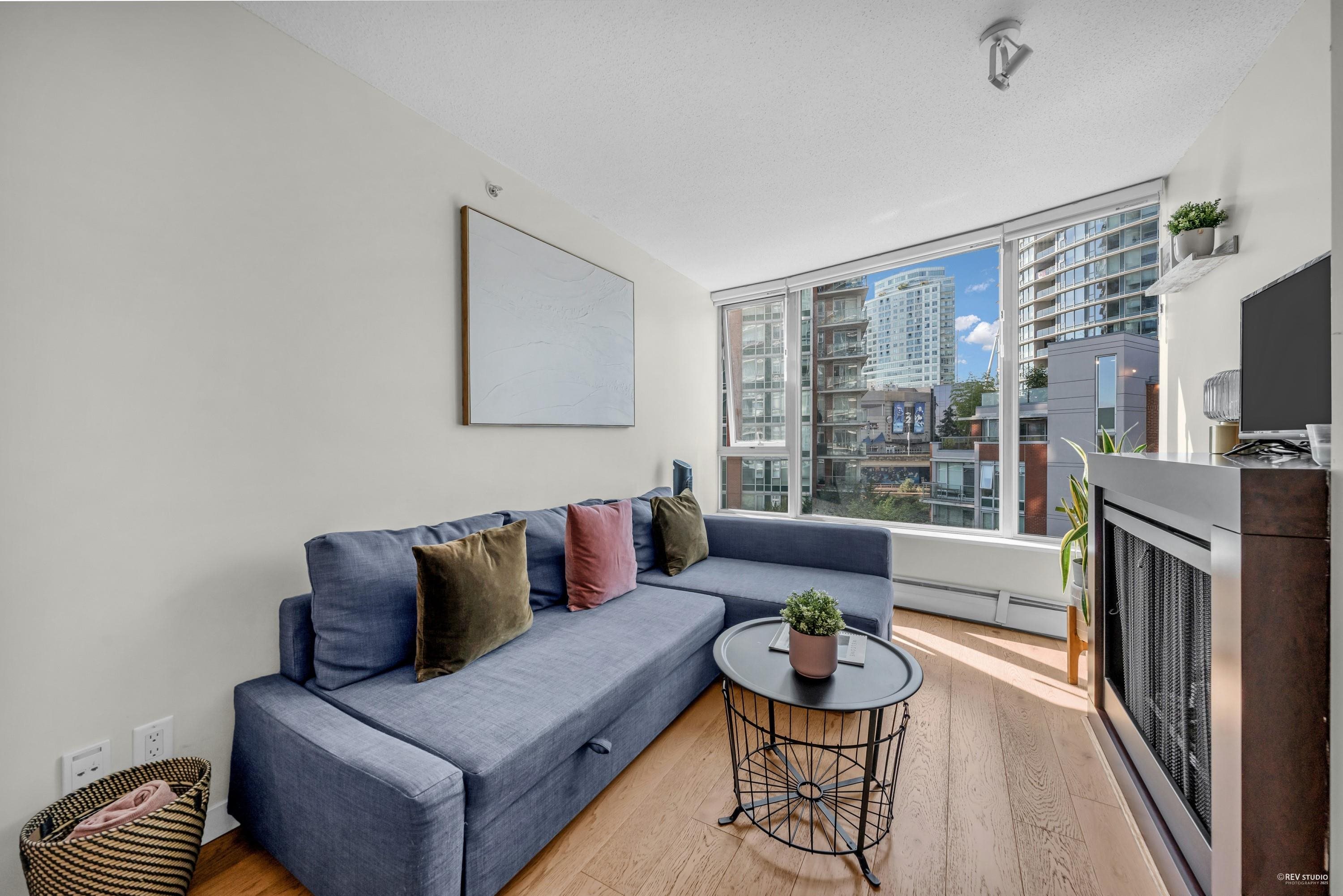 58 Keefer Place #703, Vancouver, BC V6B 0B8