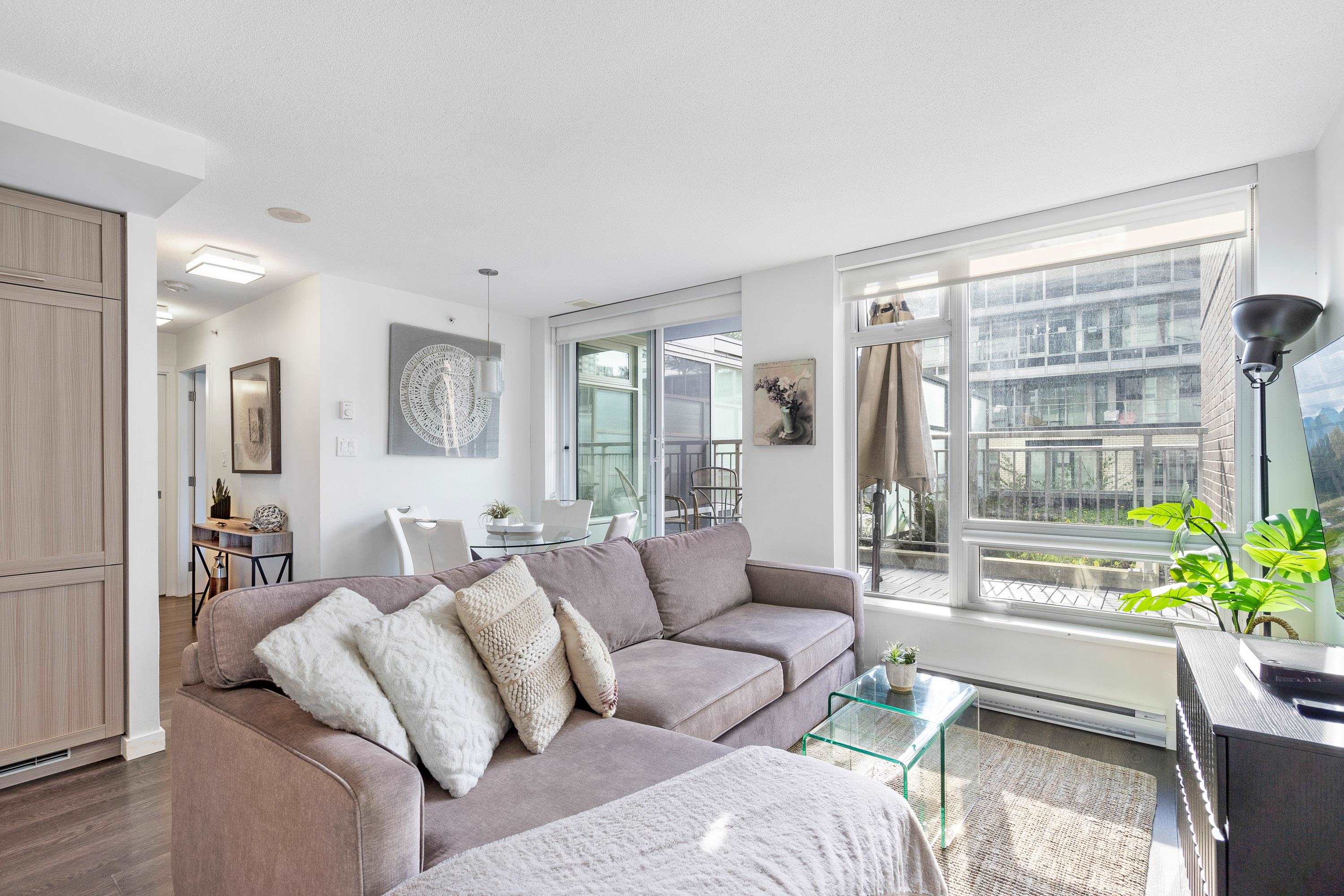5665 Boundary Road #303, Vancouver, BC V5R 0E4
