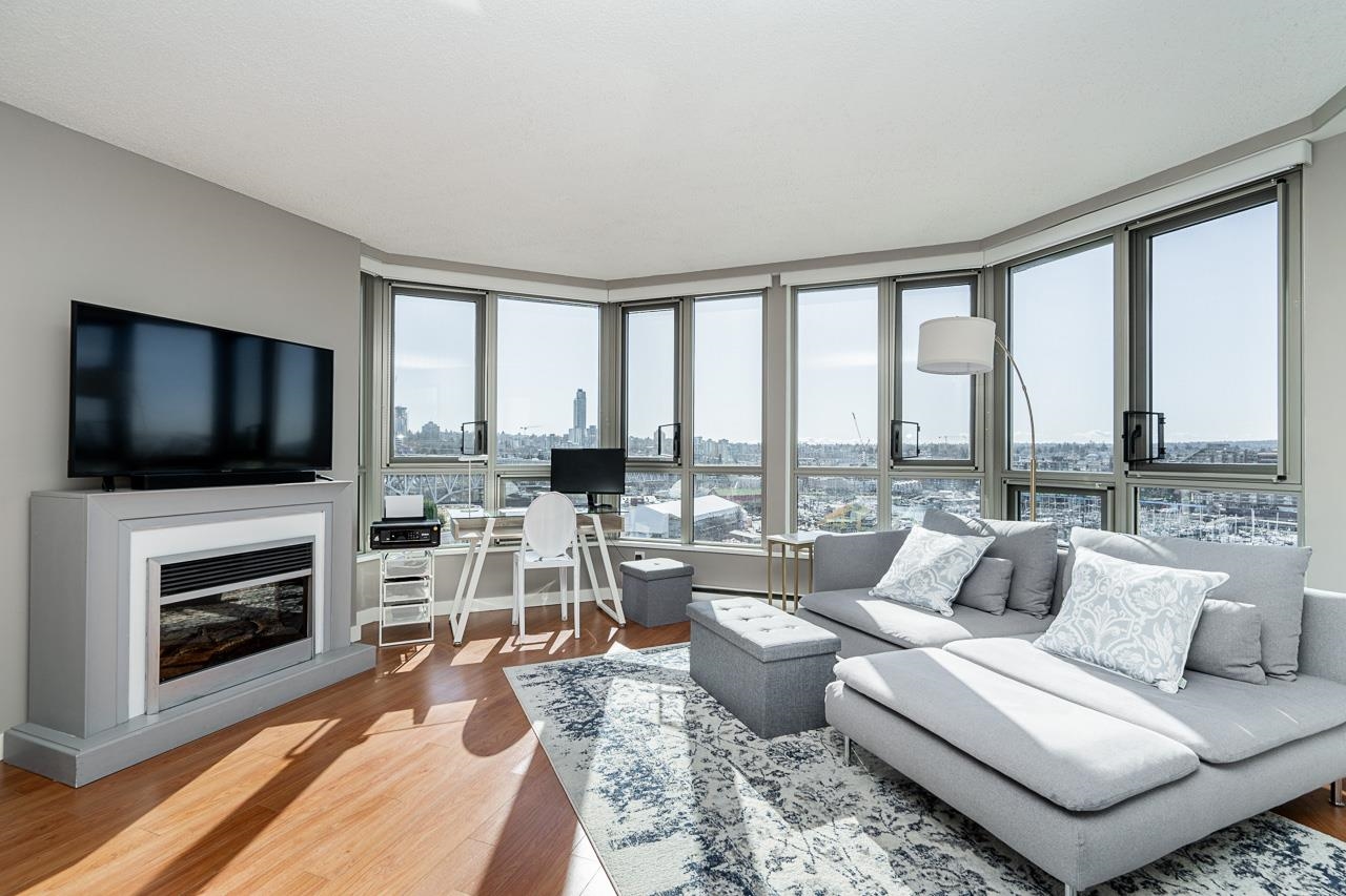 1625 Hornby Street #1402, Vancouver, BC V6Z 2M2