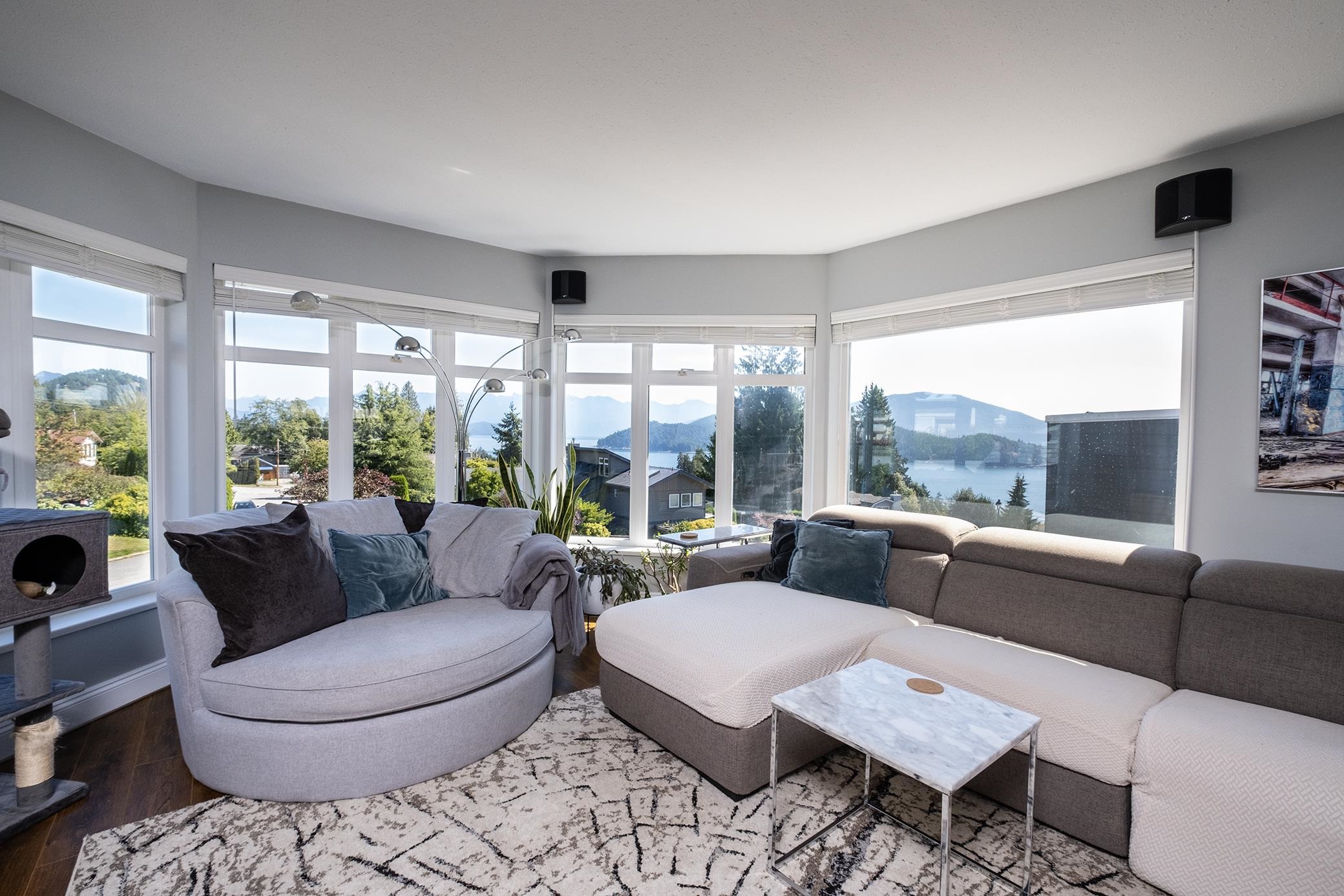 565 Wildwood Crescent, Gibsons, BC V0N 1V9