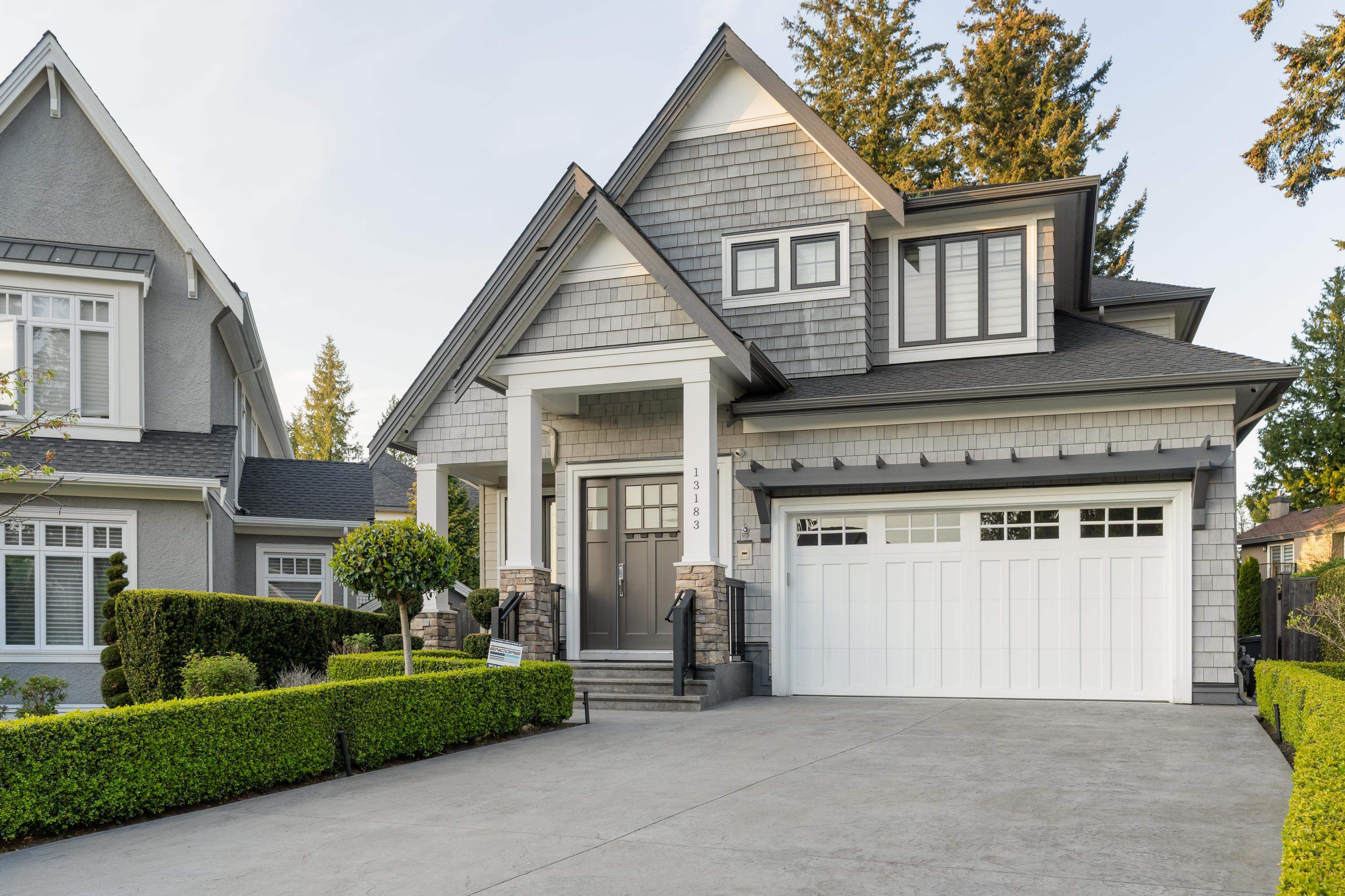 19a Avenue, Surrey, BC V4A 9M9