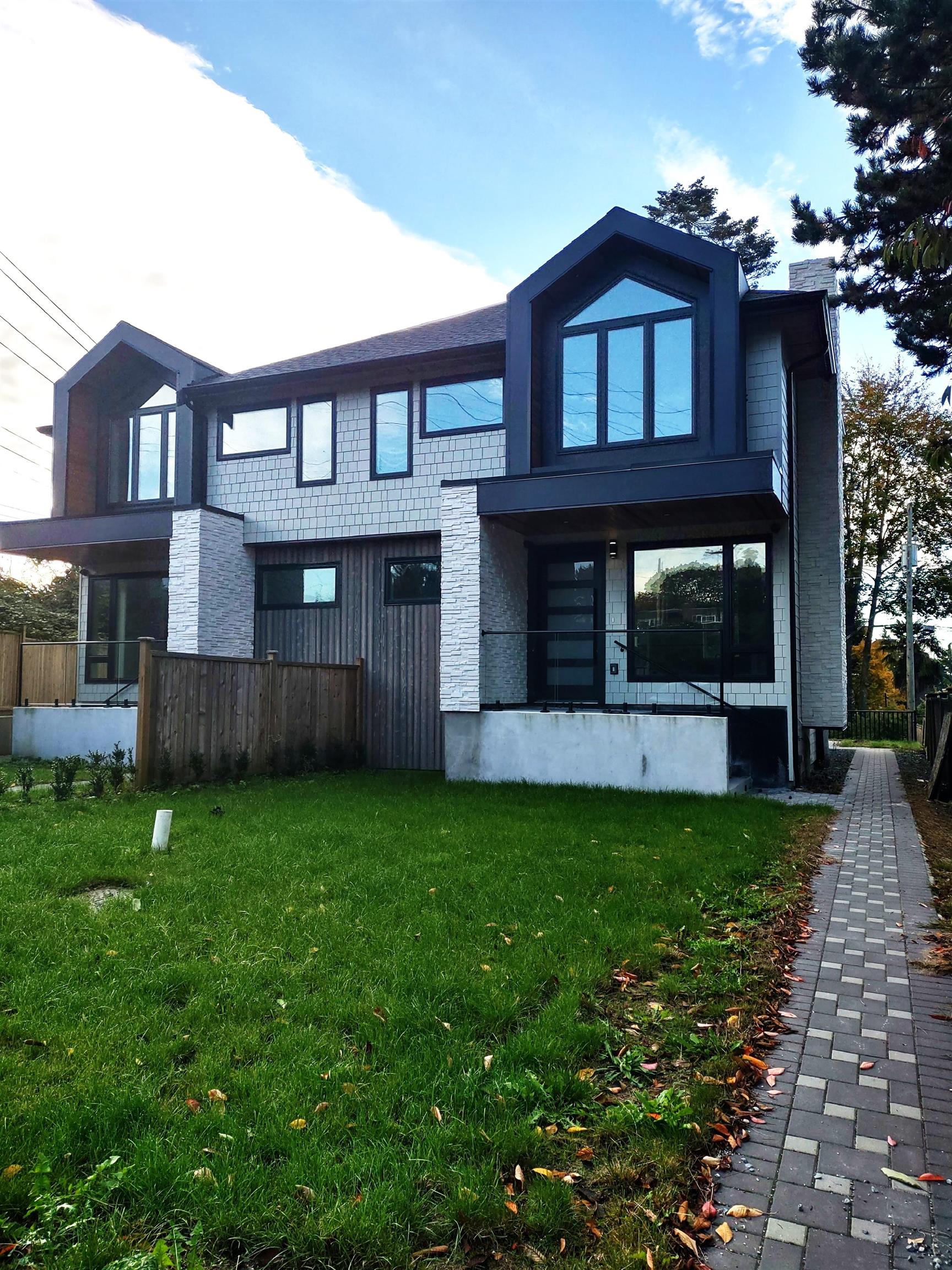 1708 West 68th Avenue #2, Vancouver, BC V6P 2V8