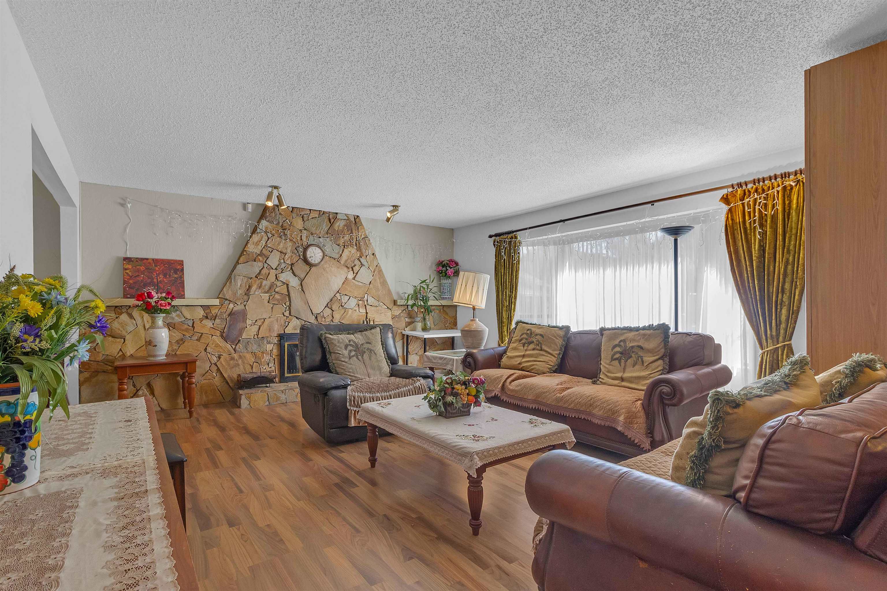 136 Street, Surrey, BC V3R 6V4