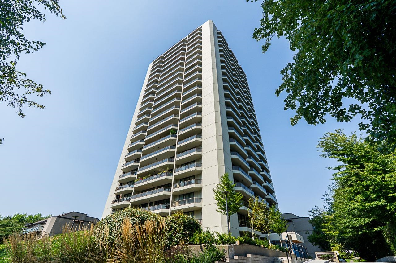 4353 Halifax Street #804, Burnaby, BC V5C 5Z4