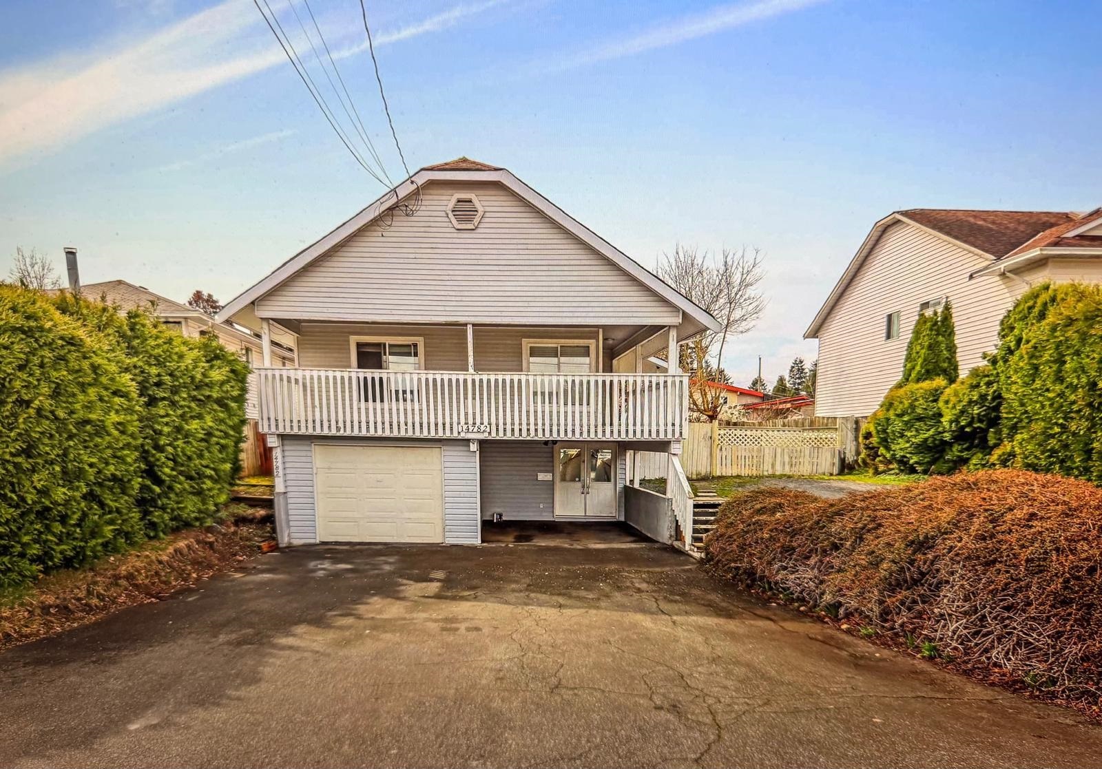 107a Avenue, Surrey, BC V3R 1V1