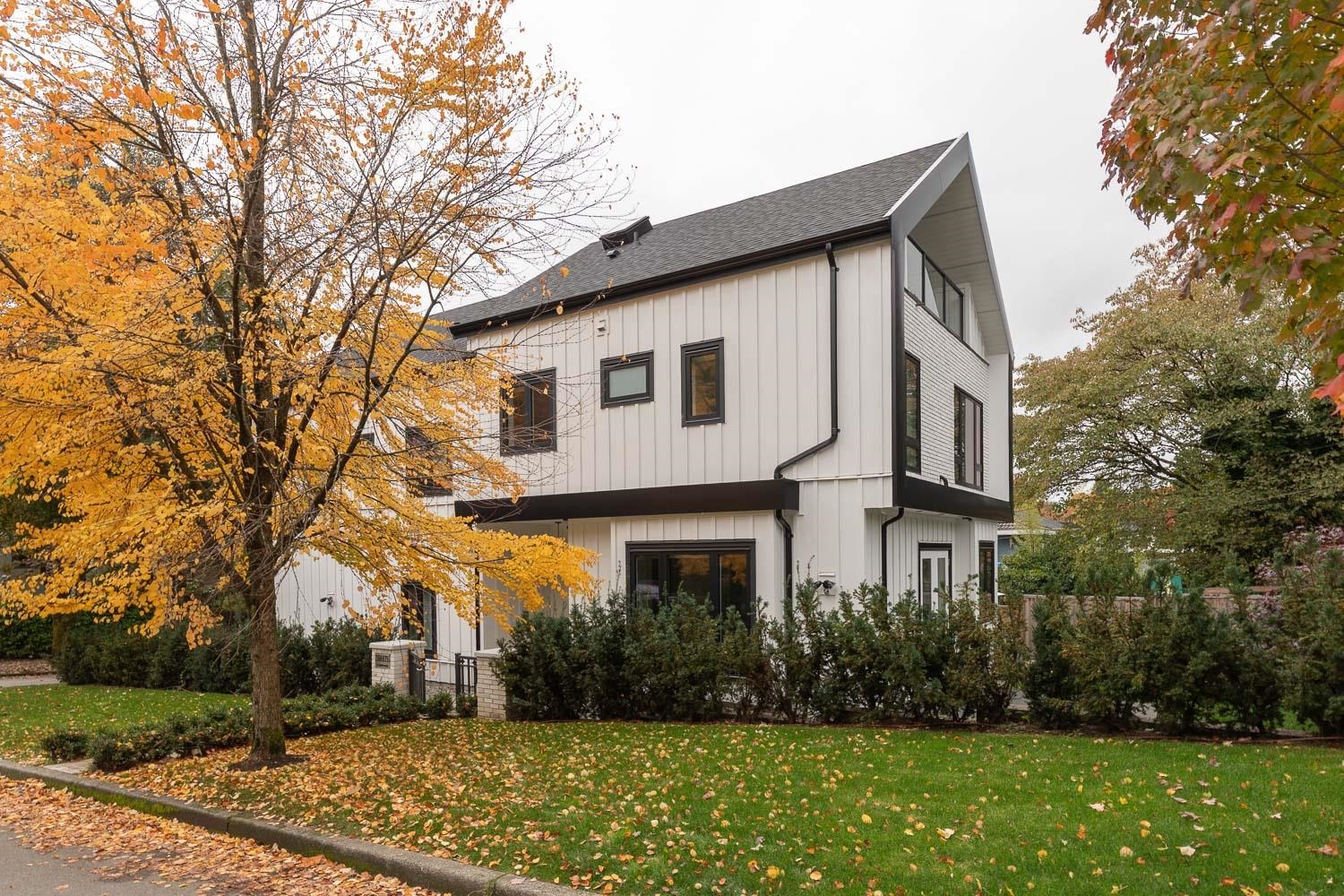 3075 Courtenay Street, Vancouver, BC V6R 3X8