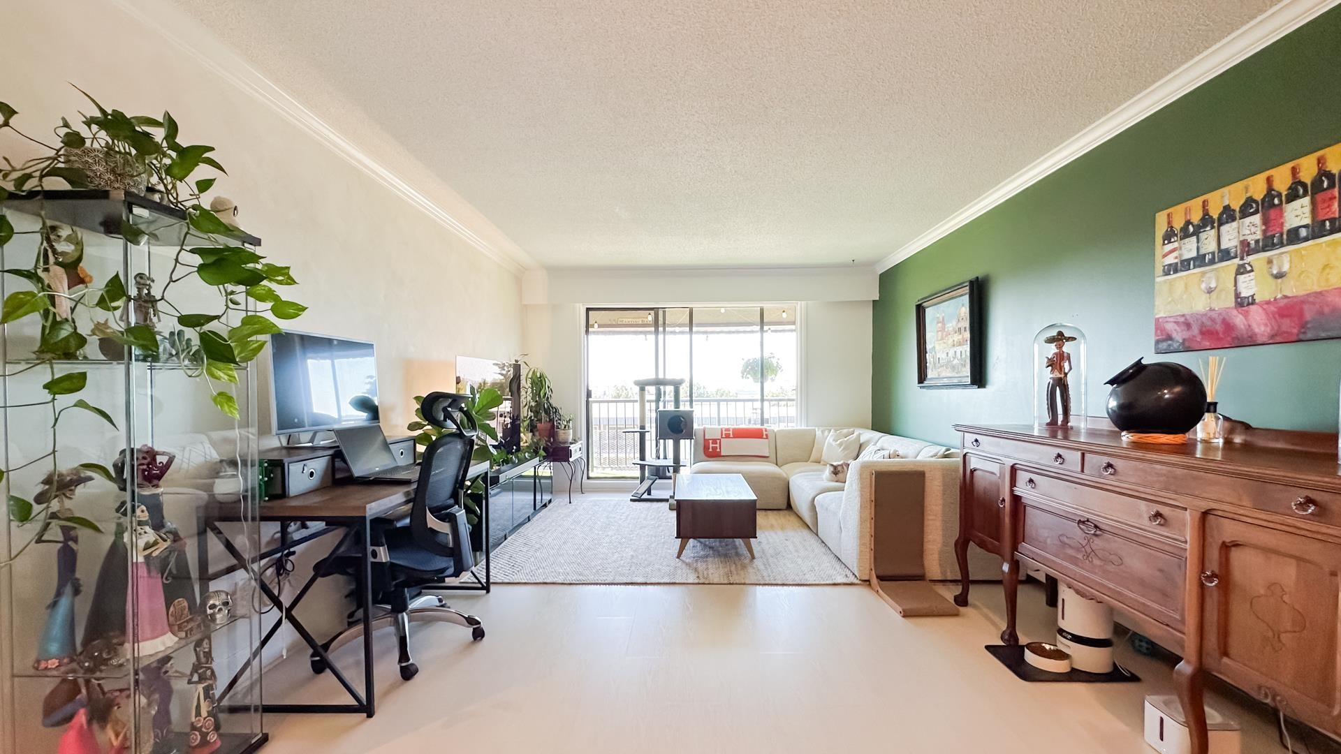 252 West 2nd Avenue #306, North Vancouver, BC V7M 1C8
