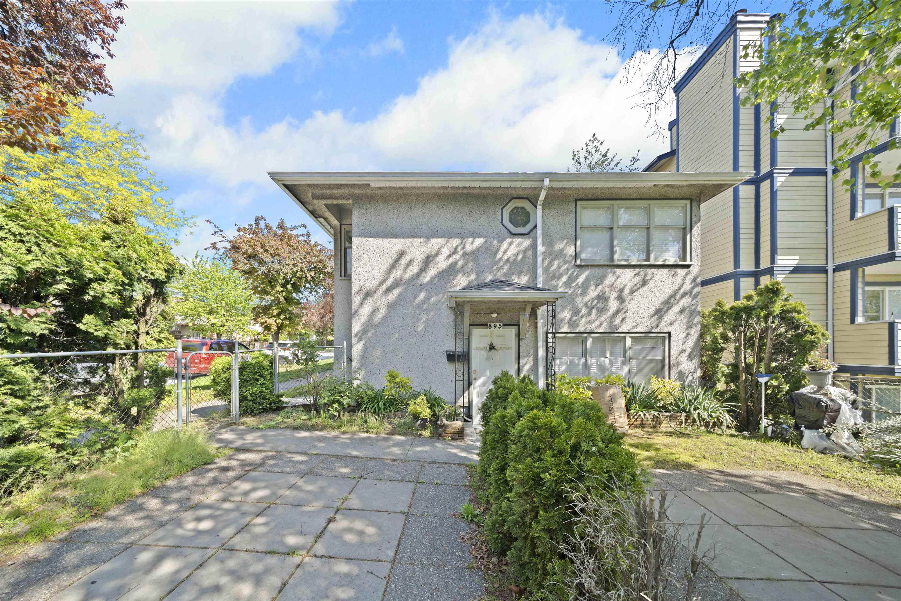 8594 Fremlin Street, Vancouver, BC V6P 3X2