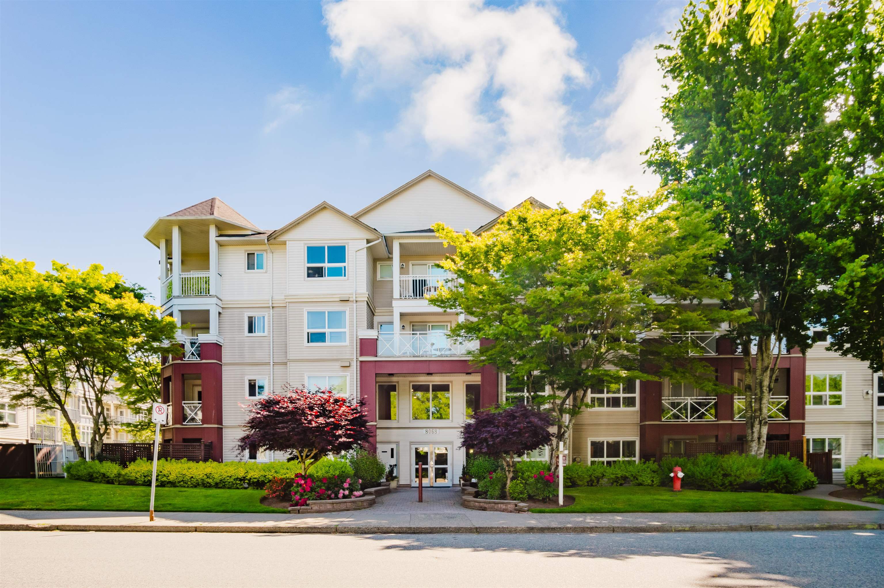 8068 120a Street #215, Surrey, BC V3W 3P3