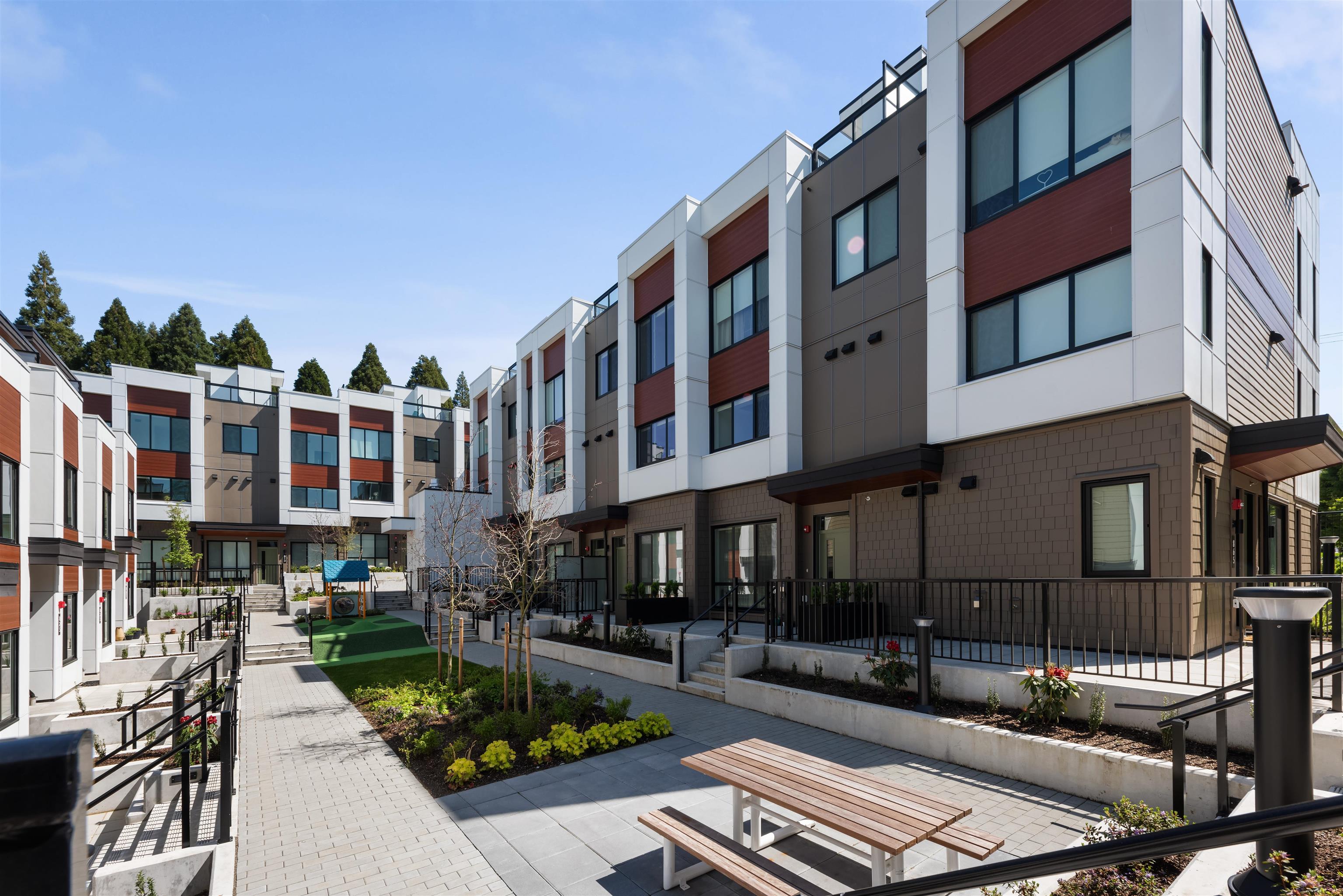 885 West 33rd Avenue, Vancouver, BC V5Z 2K5