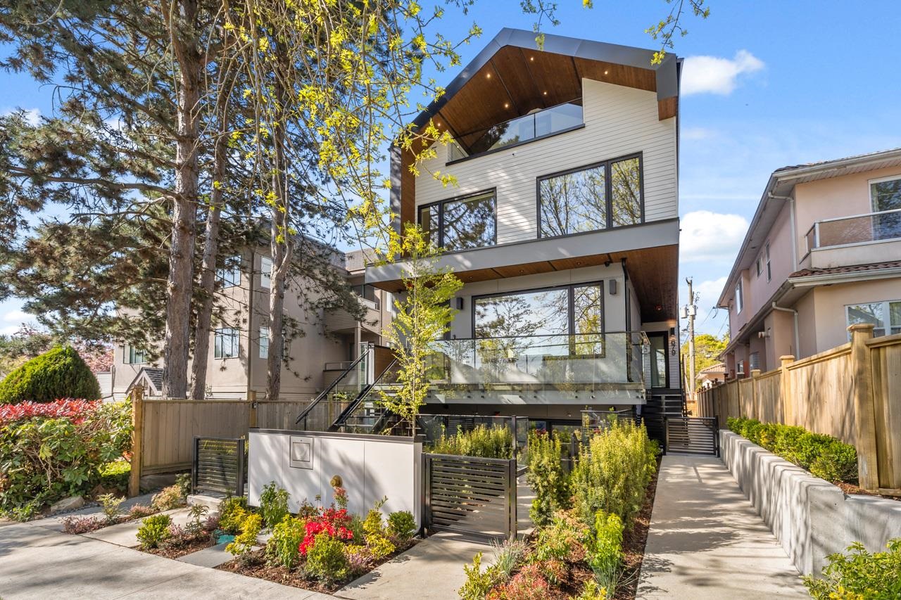 681 West 18th Avenue, Vancouver, BC V5Z 1V9