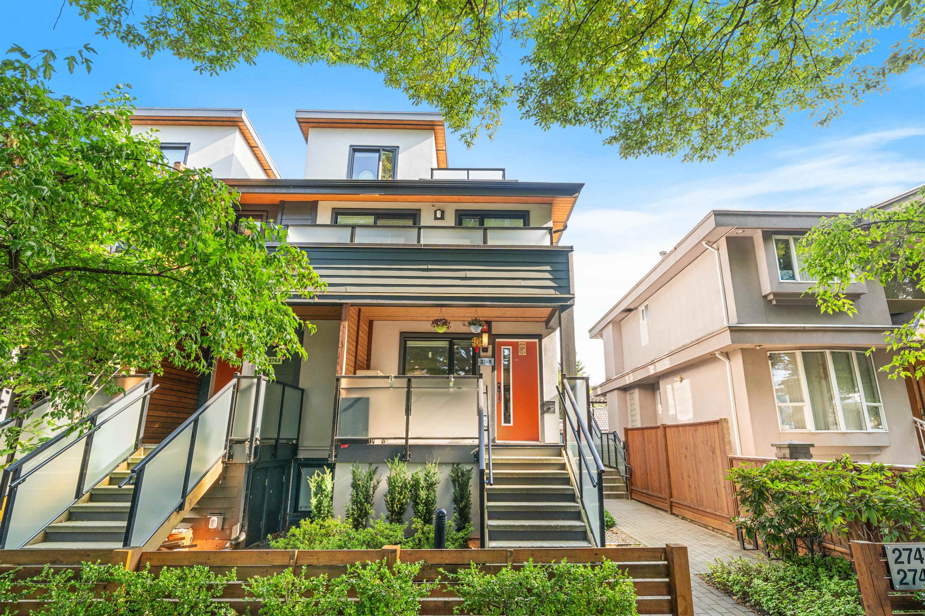 2745 Ward Street, Vancouver, BC V5R 4S7