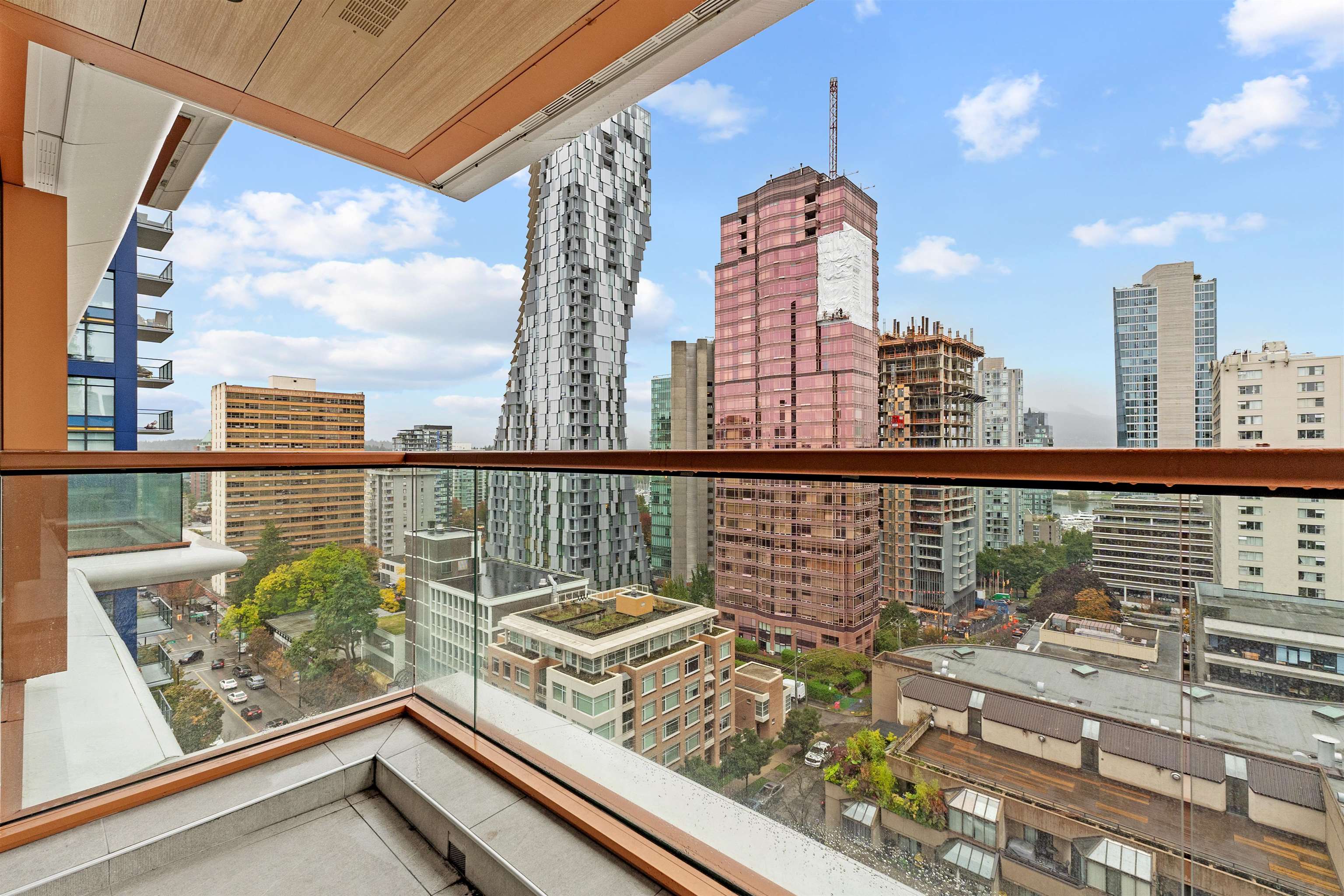 1482 Robson Street #1304, Vancouver, BC V6G 1B9