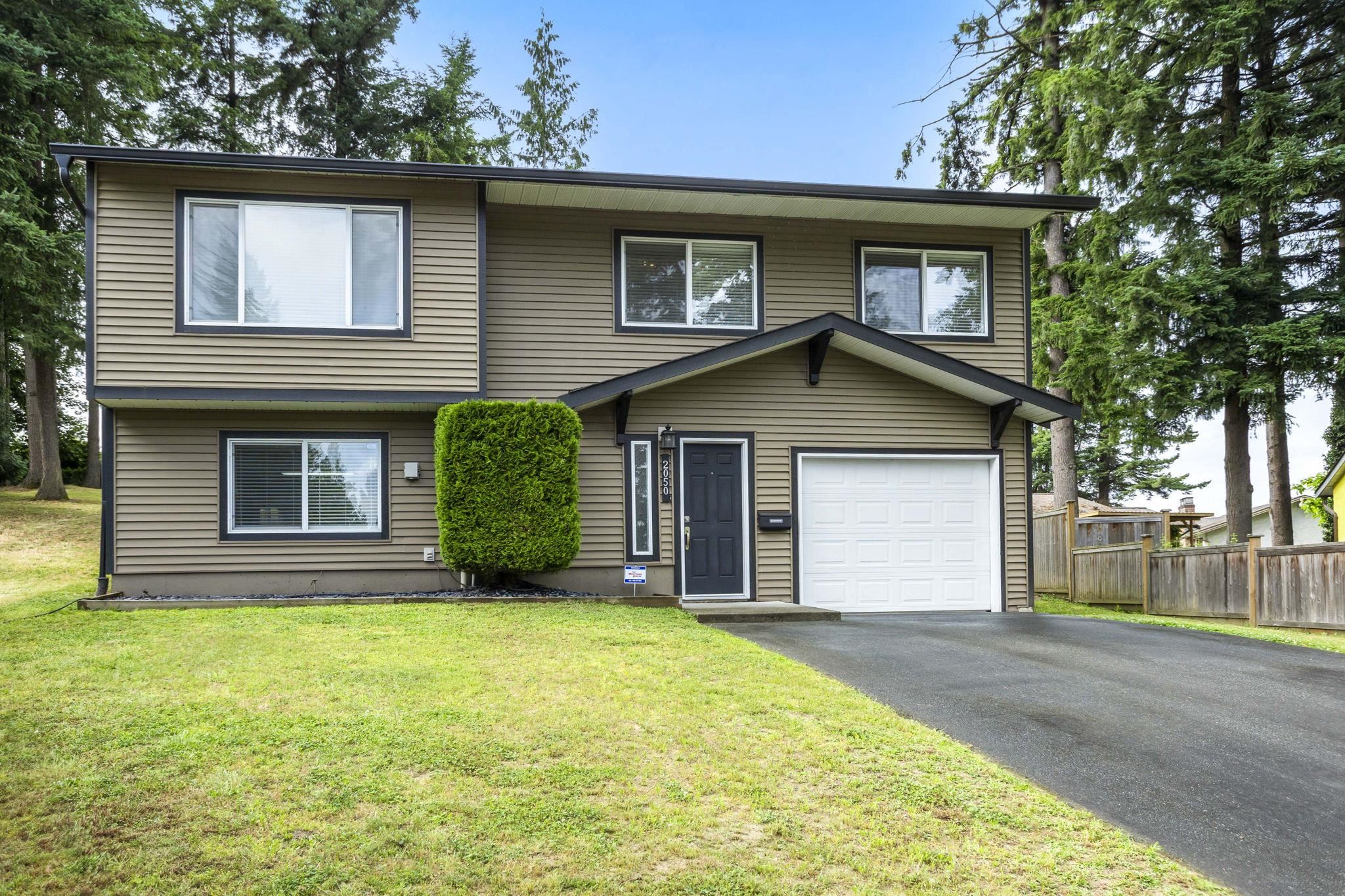 2050 Eldorado Place, Abbotsford, BC V2S 5K4