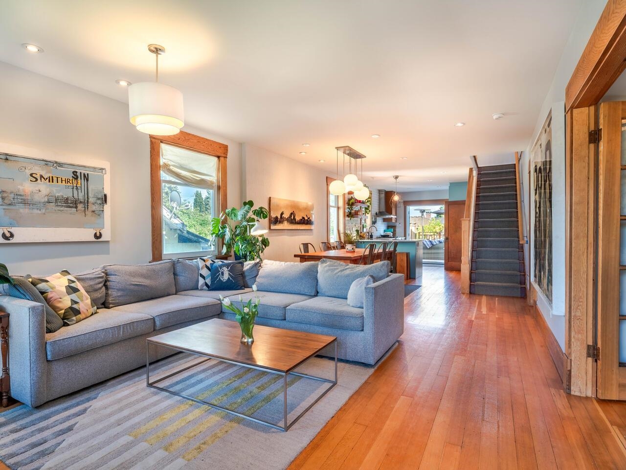 1124 10th Avenue, New Westminster, BC V3M 3H7