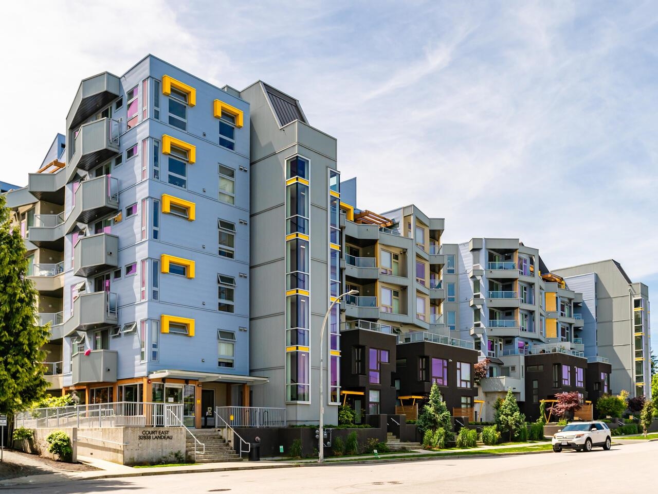 32838 Landeau Pl #304, Abbotsford, BC V2S 0M6