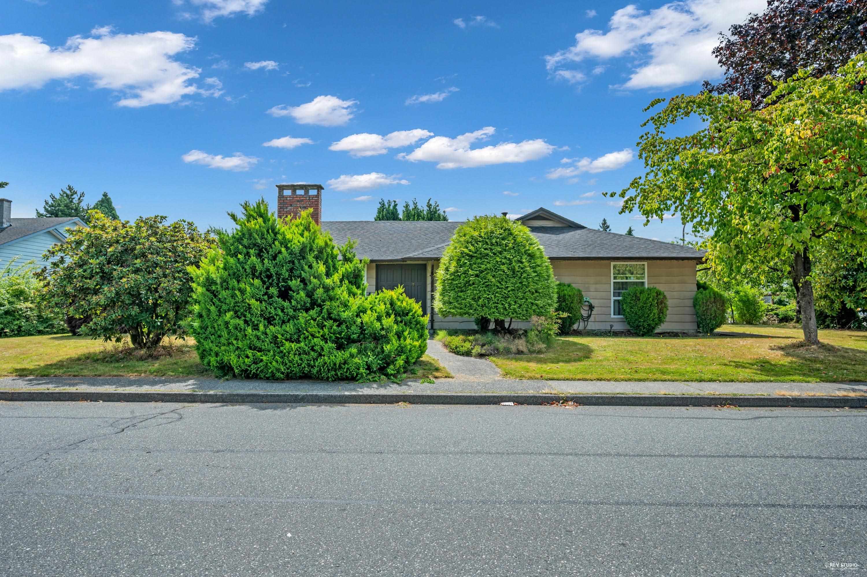 11420 Daniels Road, Richmond, BC V6X 1M8